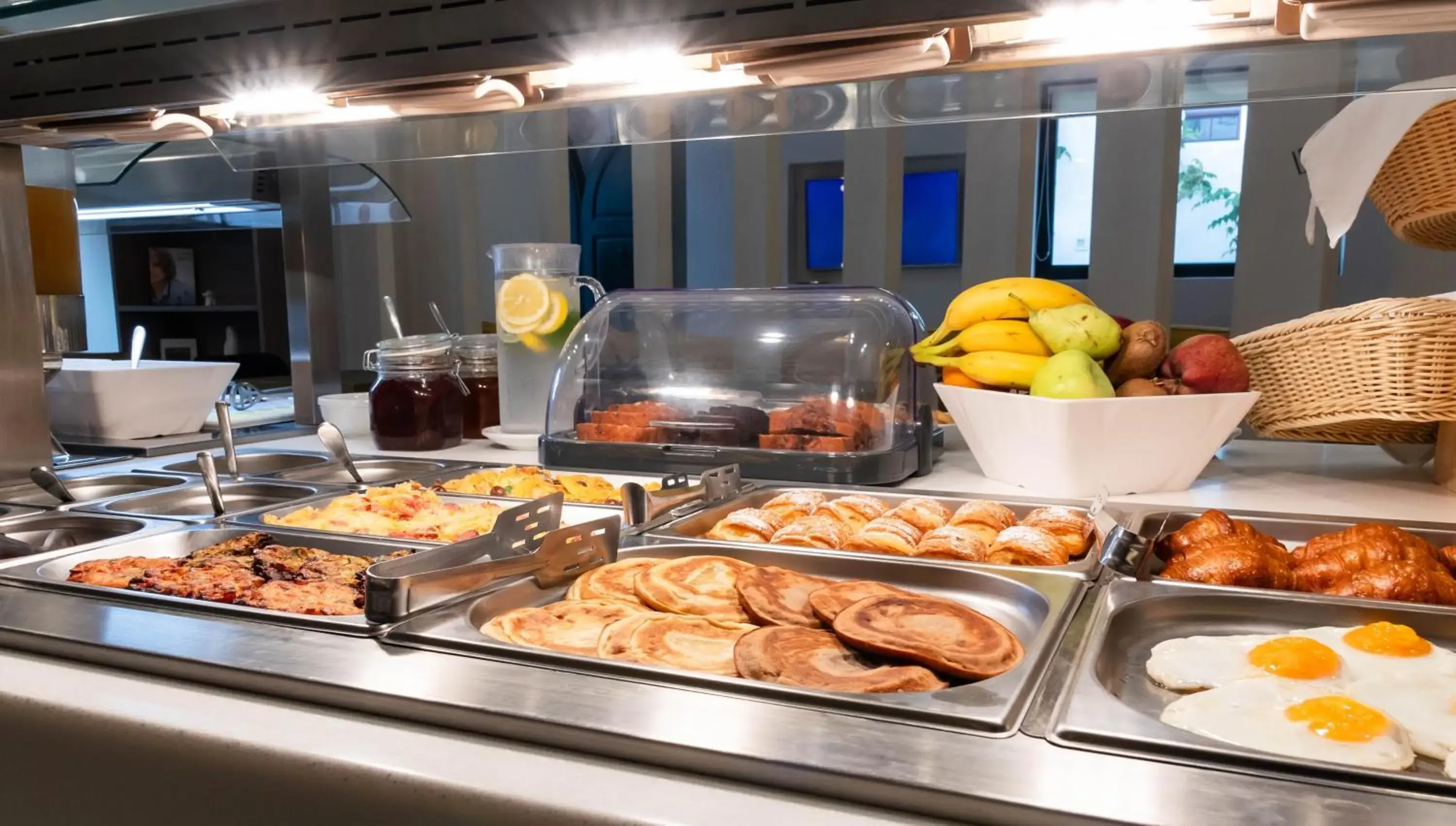 Breakfast in Sellada Beach Breakfast in Sellada Beach