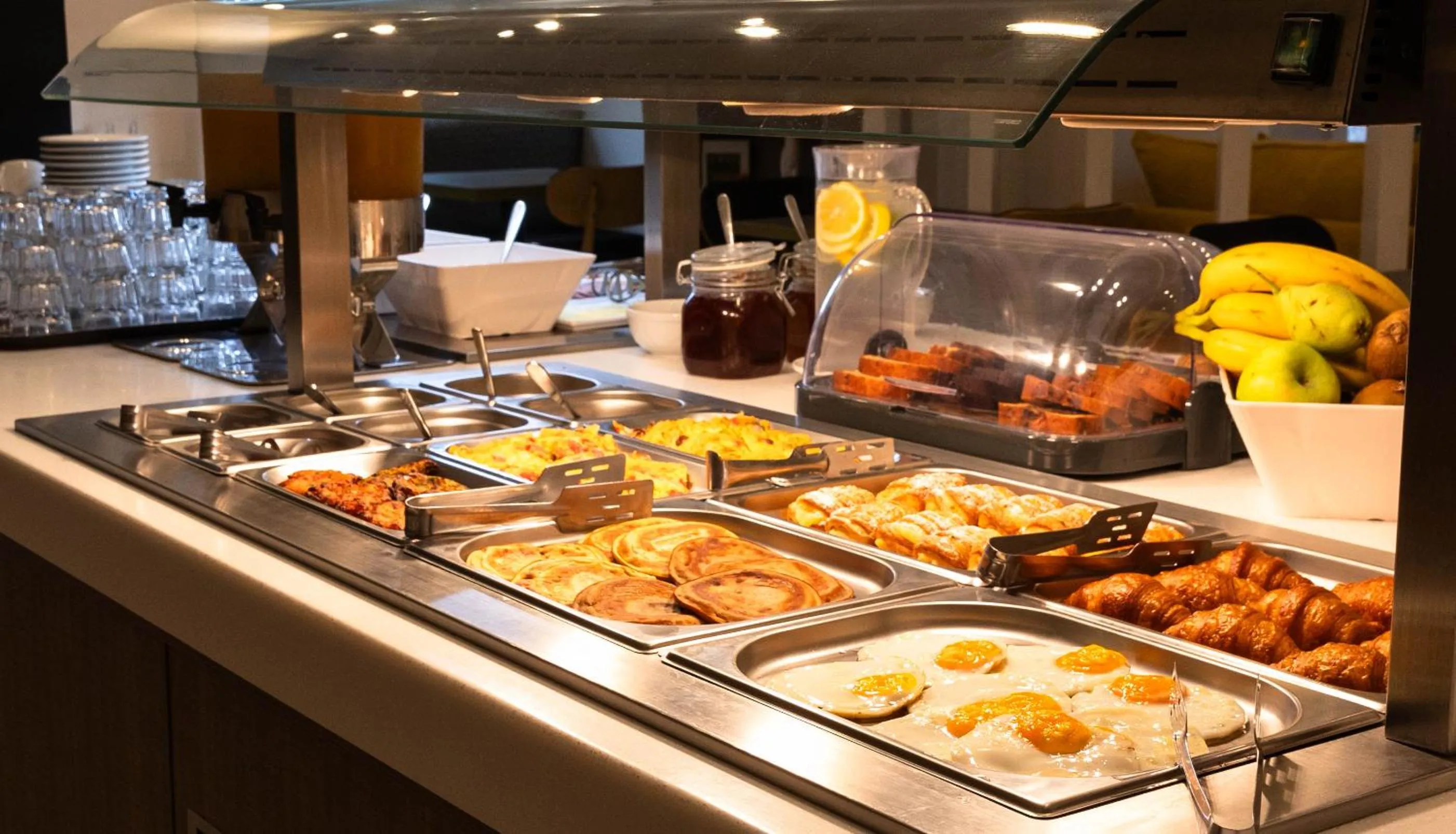 Breakfast in Sellada Beach