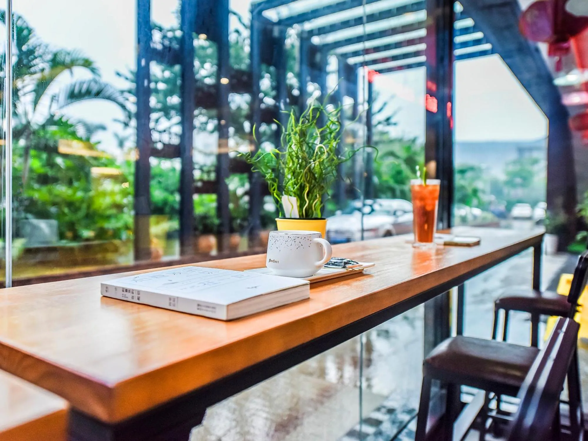 Coffee/tea facilities in Guangzhou Huihe Hotel