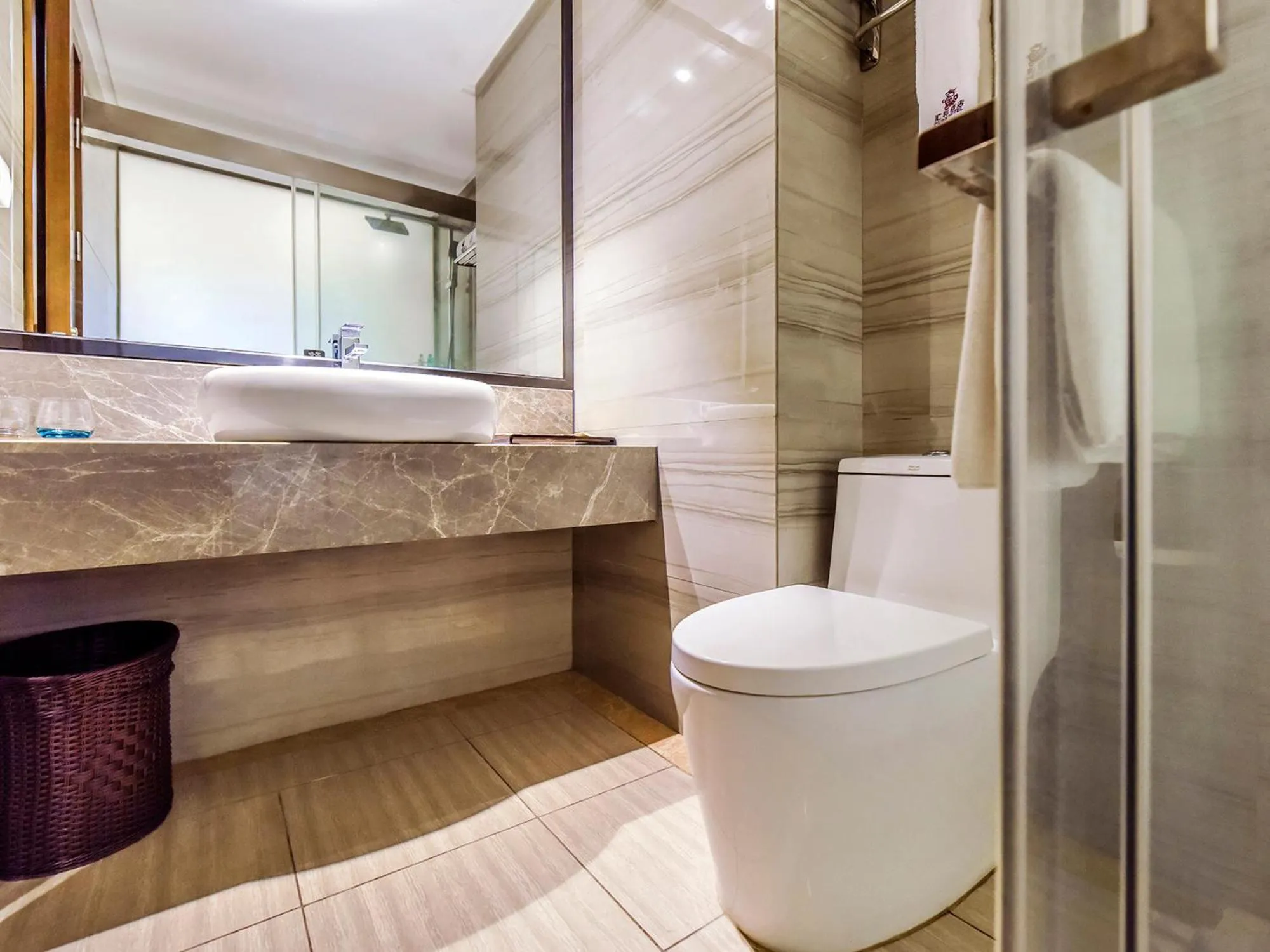 Toilet in Guangzhou Huihe Hotel