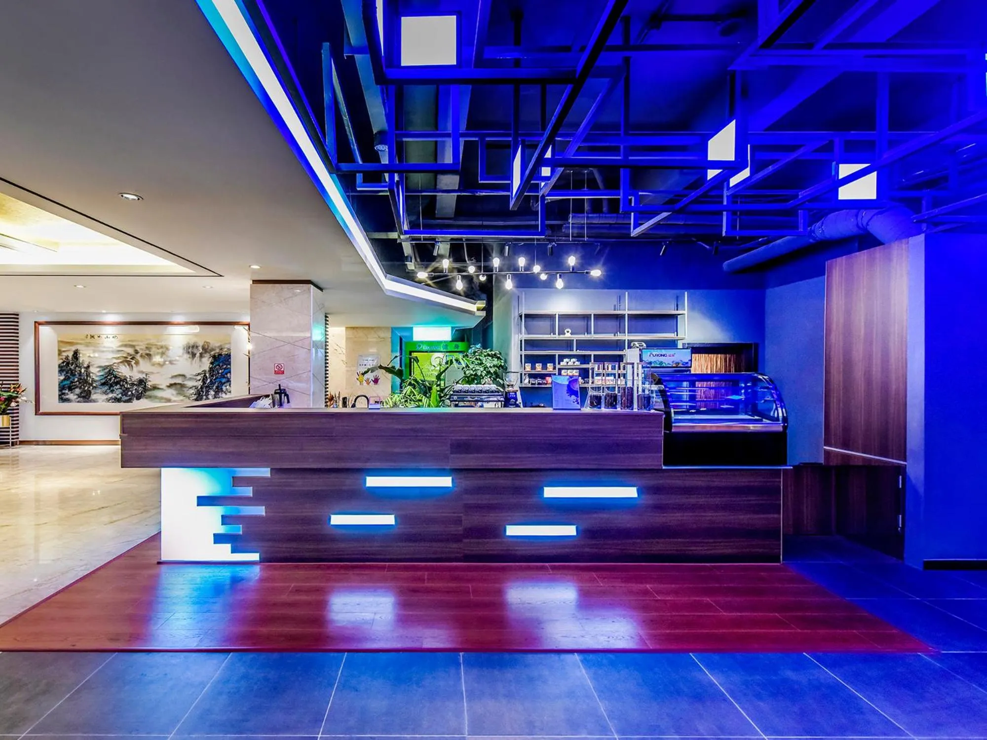 Coffee/tea facilities in Guangzhou Huihe Hotel