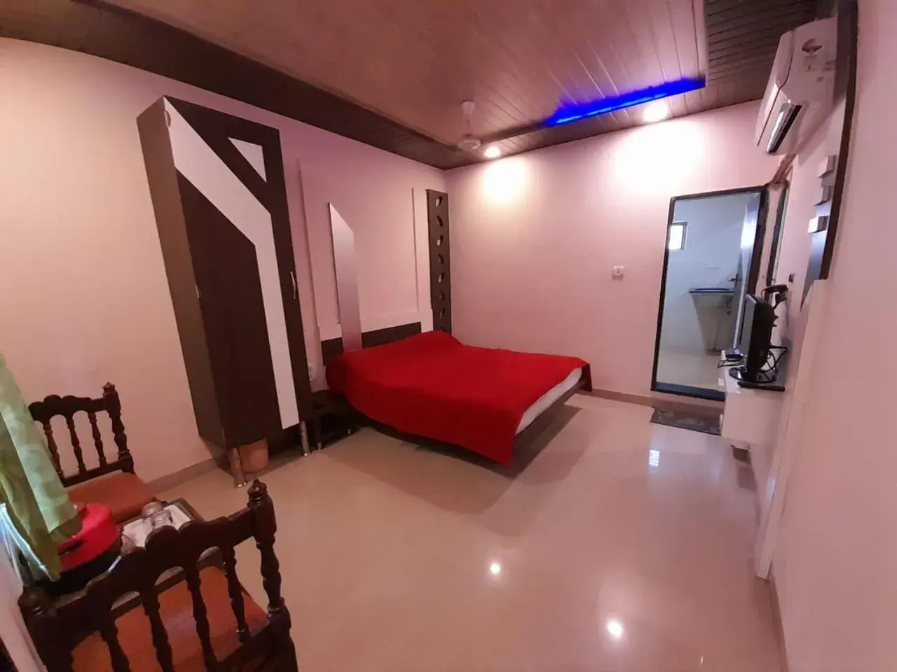 Bed in Mooljis Palace Bed in Mooljis Palace