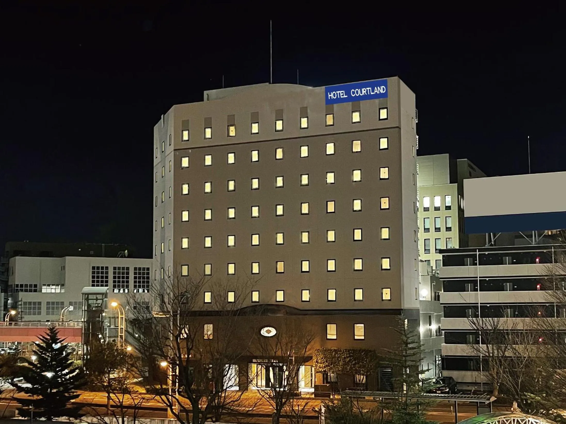 Property building in Hotel Courtland