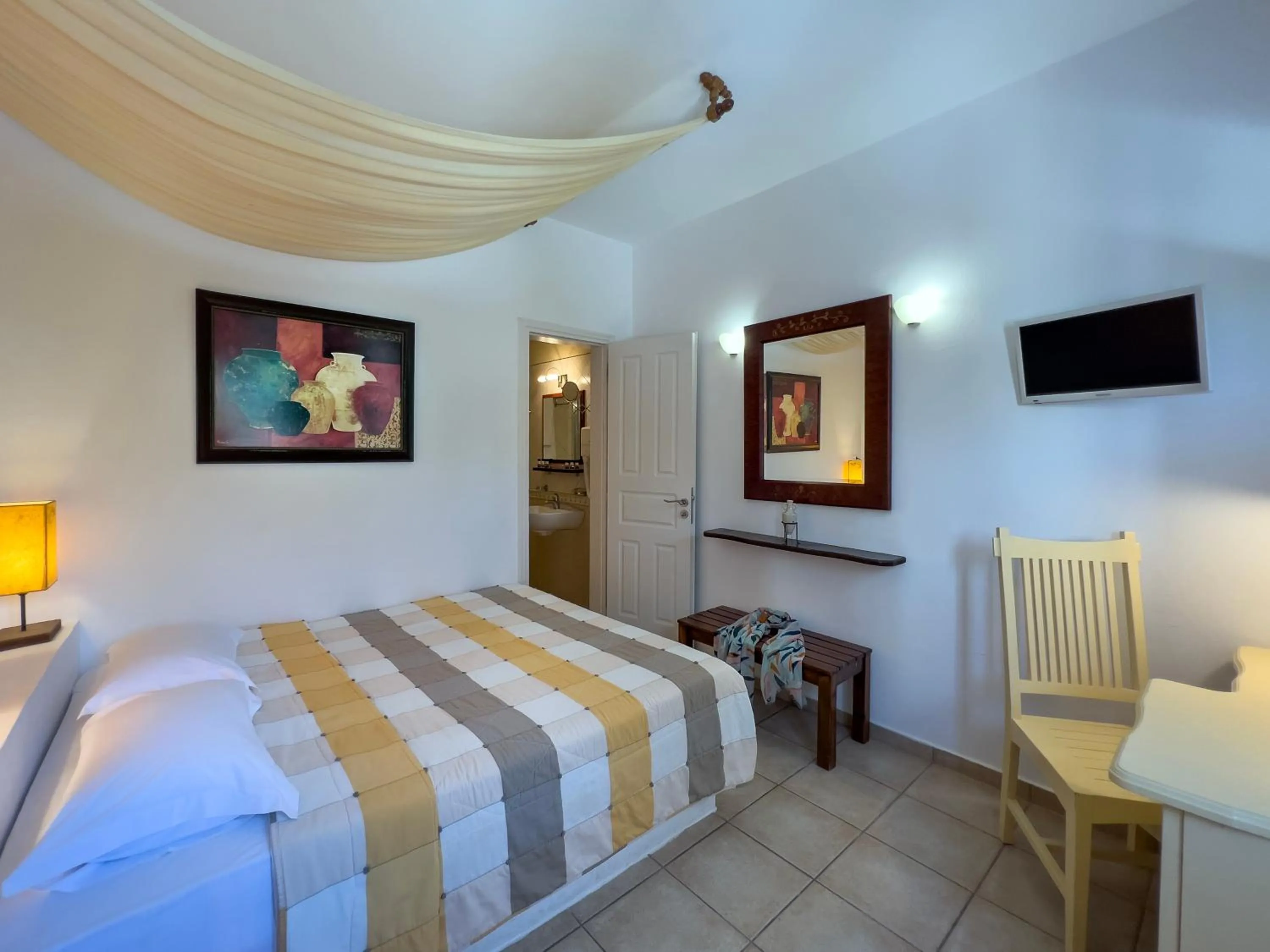 Bed in Chora Resort Hotel & Spa