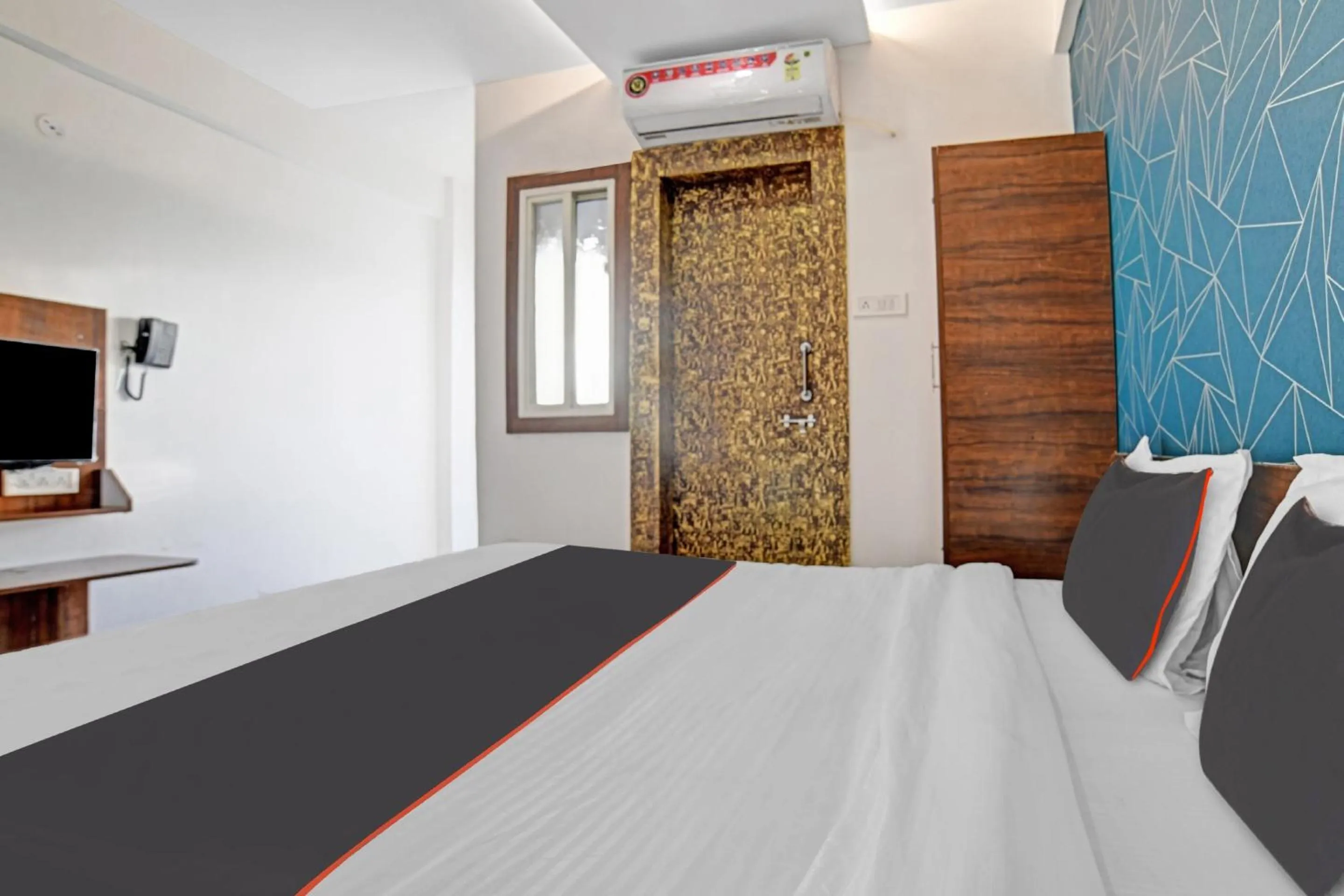 Bedroom in Hotel O A2 Hotel Classic