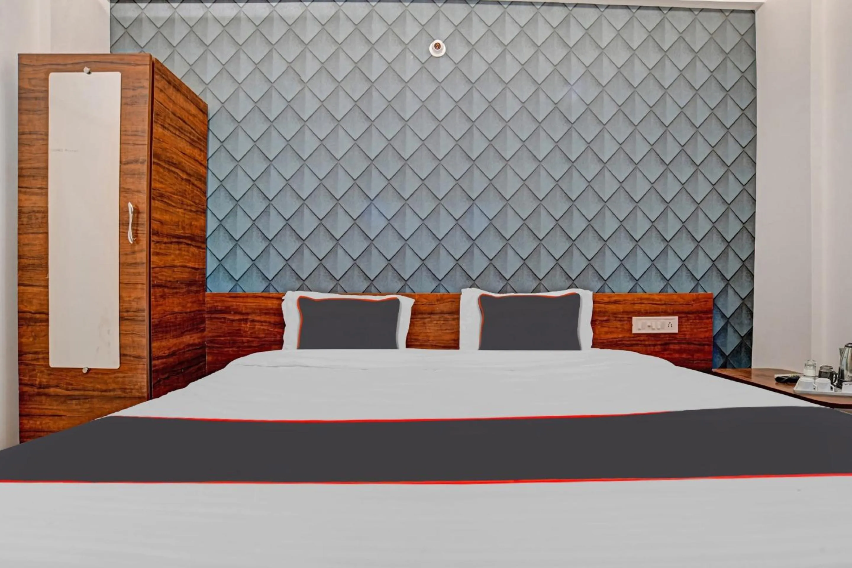 Bedroom in Hotel O A2 Hotel Classic