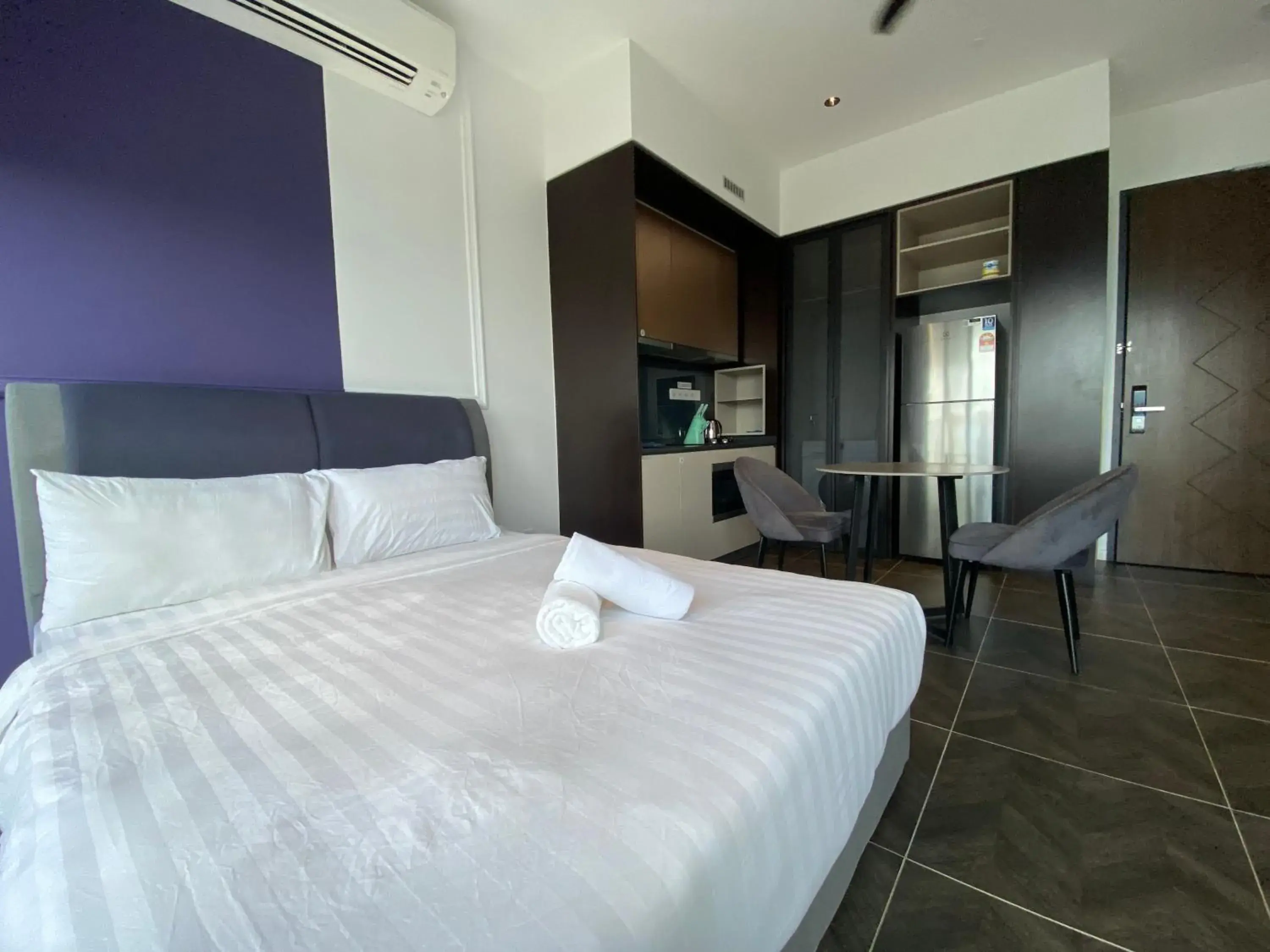 Bed in Infini Suites@ Scarletz Suites KLCC Bed in Infini Suites@ Scarletz Suites KLCC