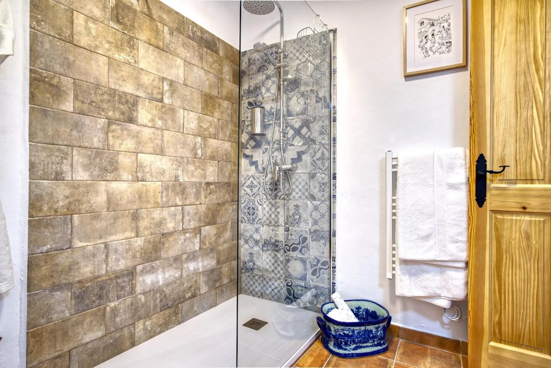 Bathroom in La Vieja Botica