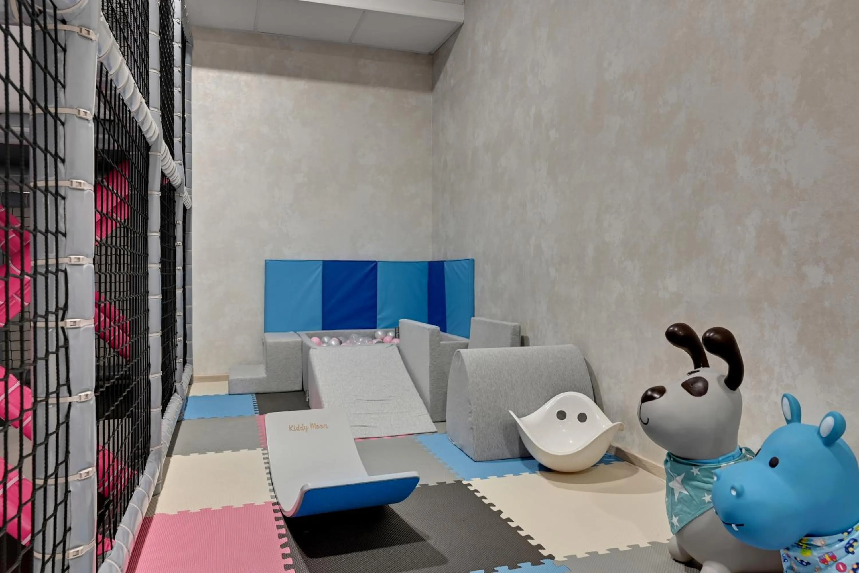 children in GRANO HOTEL Solmarina