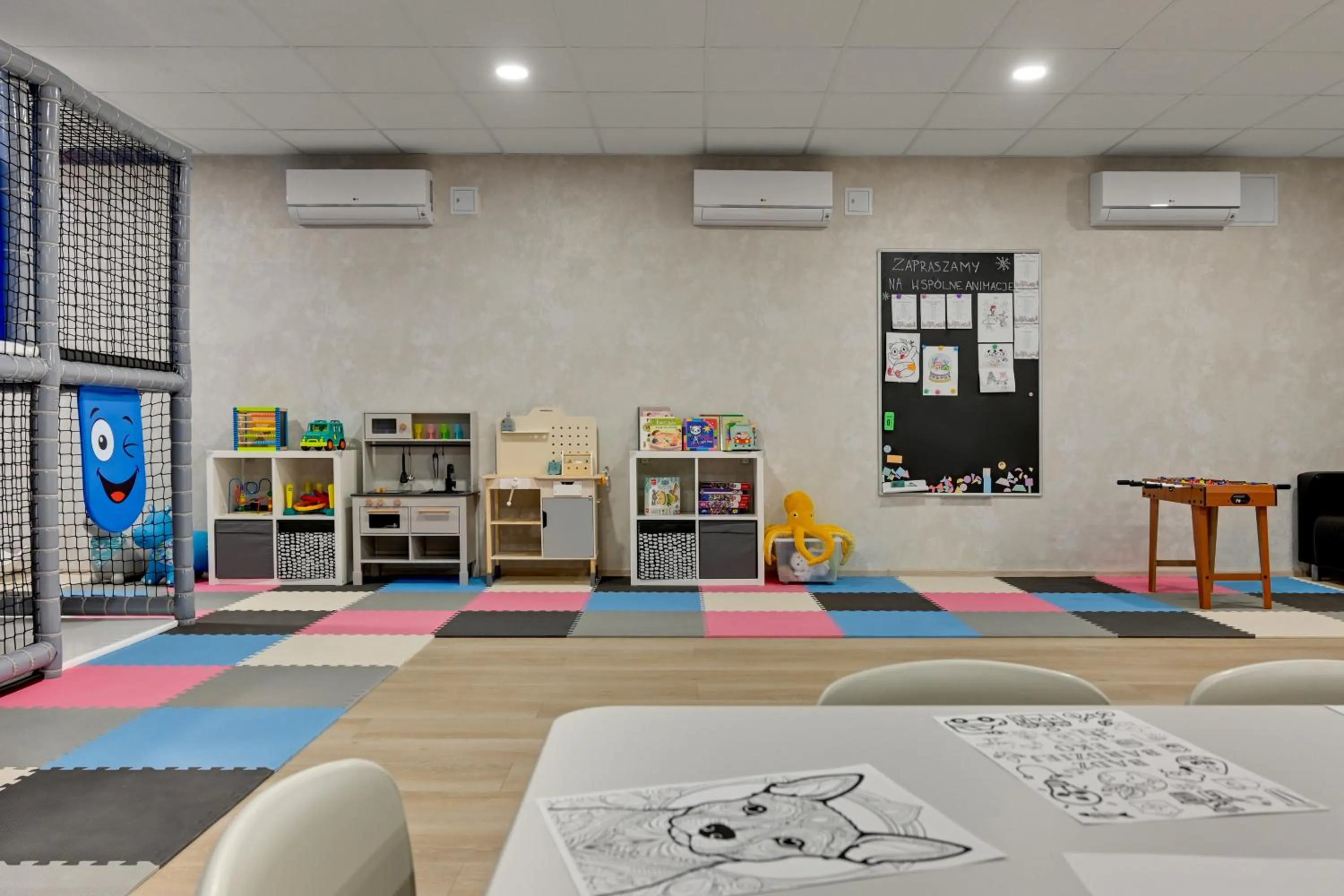 children in GRANO HOTEL Solmarina