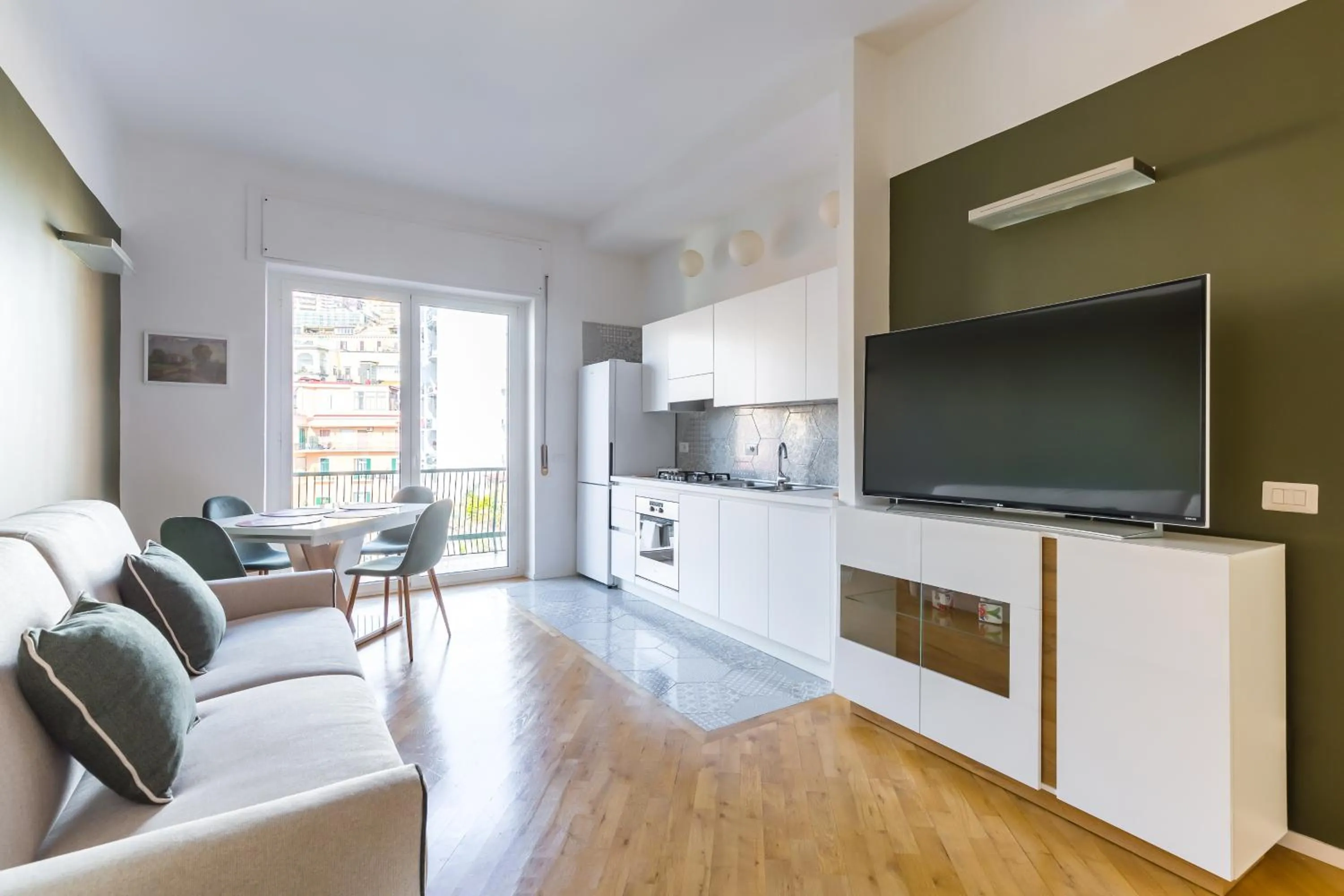Other in Chiaia Mon Amour Elegant Flat by Napoliapartments