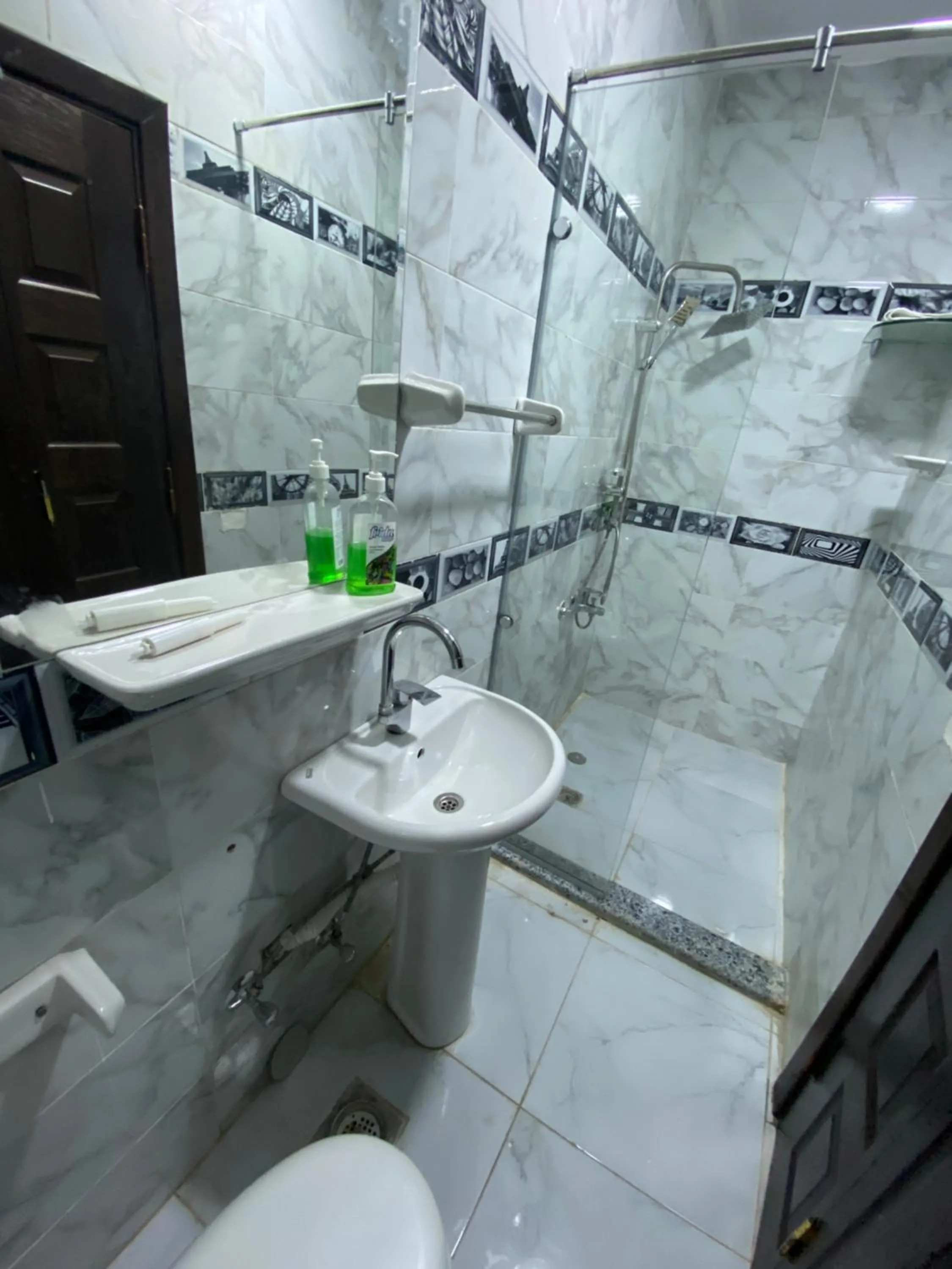 Bathroom in Pyramita Hotel