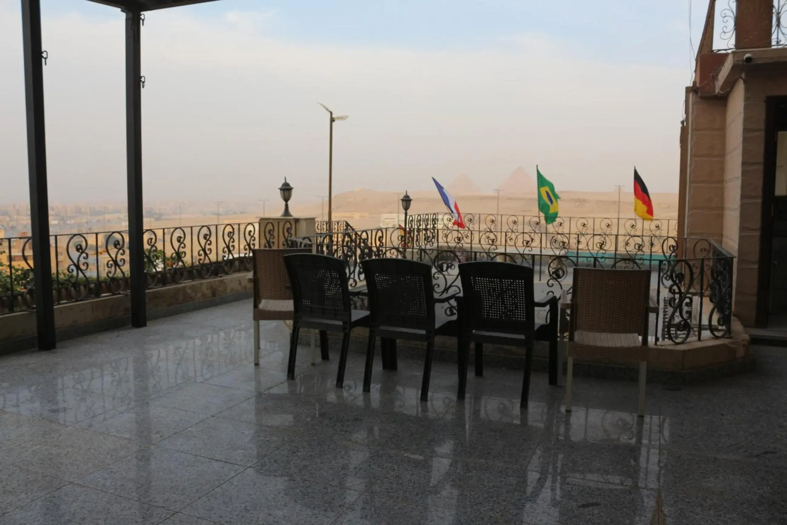 Deluxe Quadruple Room in Pyramita Hotel Deluxe Quadruple Room in Pyramita Hotel