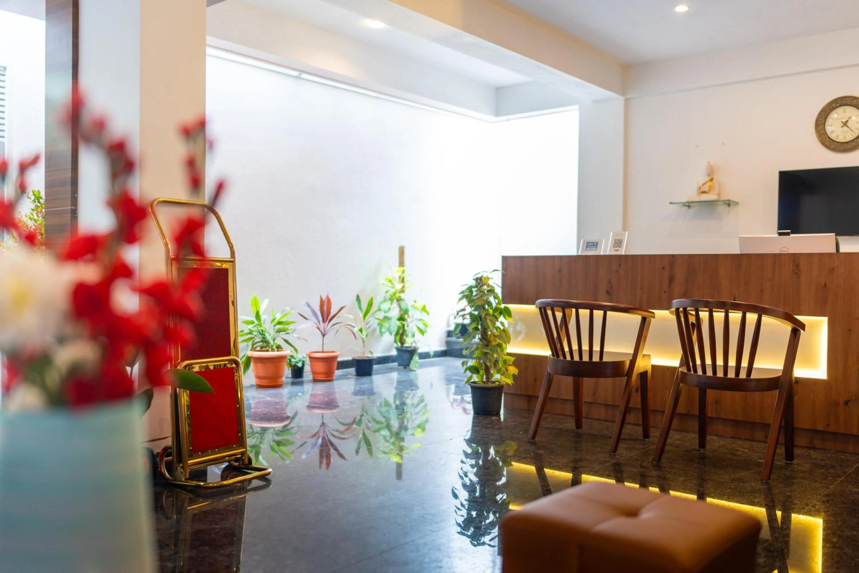 Lobby or reception in The Silver Chimes Suites