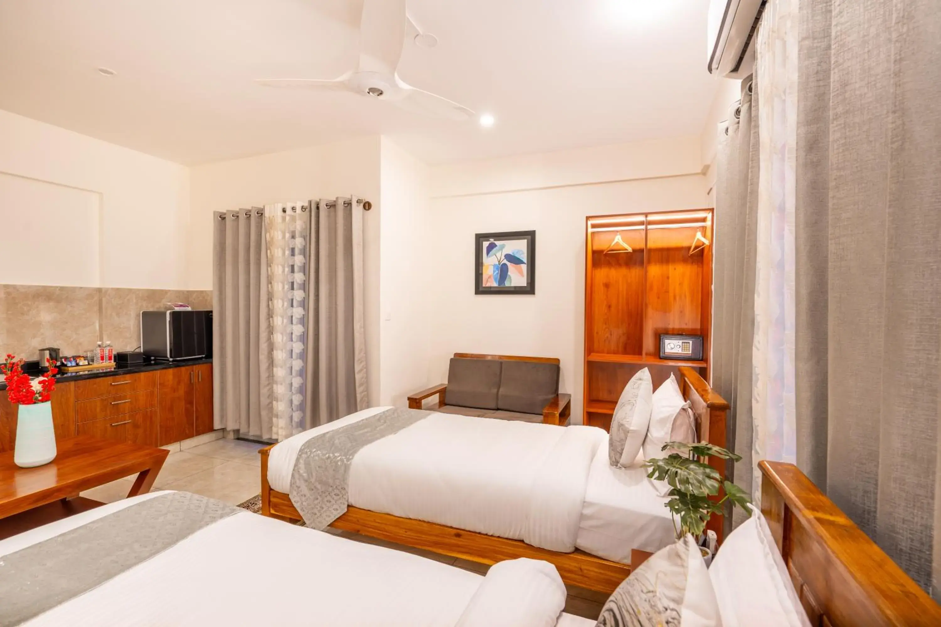 Superior Suite in The Silver Chimes Suites Superior Suite in The Silver Chimes Suites