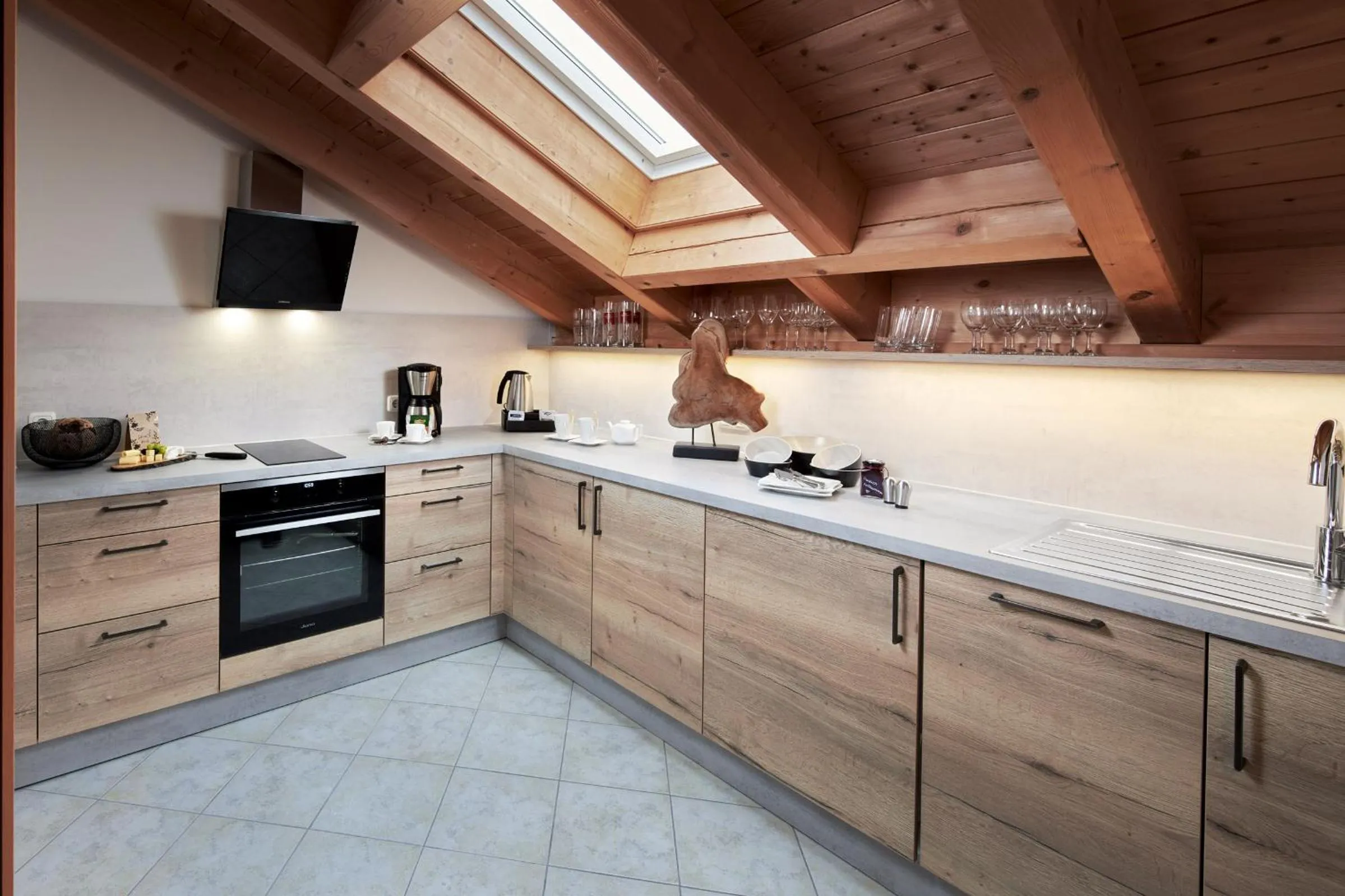 Kitchen or kitchenette in Maximilian Appartements