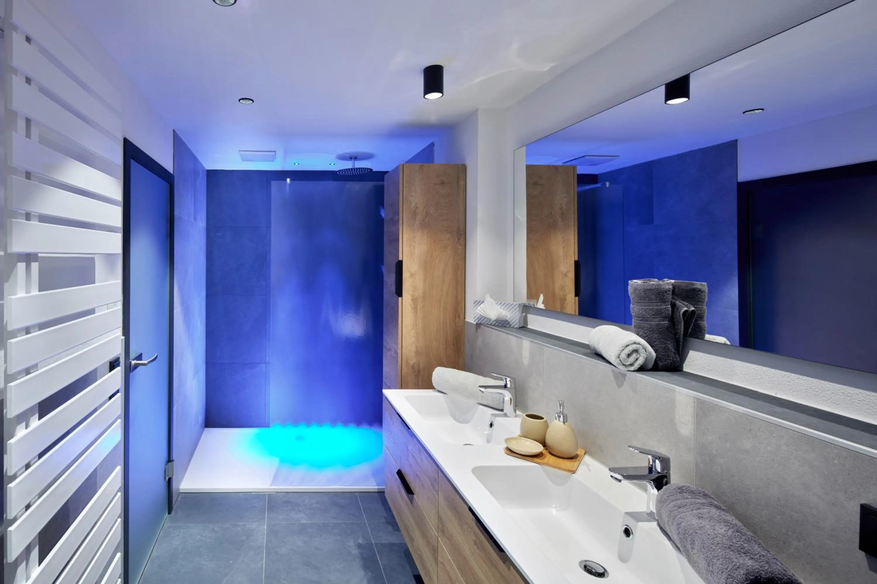 Bathroom in Maximilian Appartements