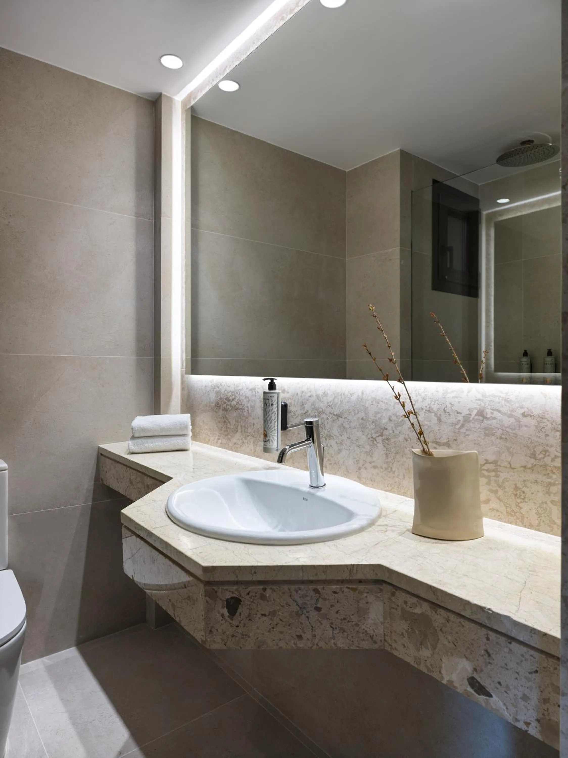 Shower in Kalamaki Beach Resort