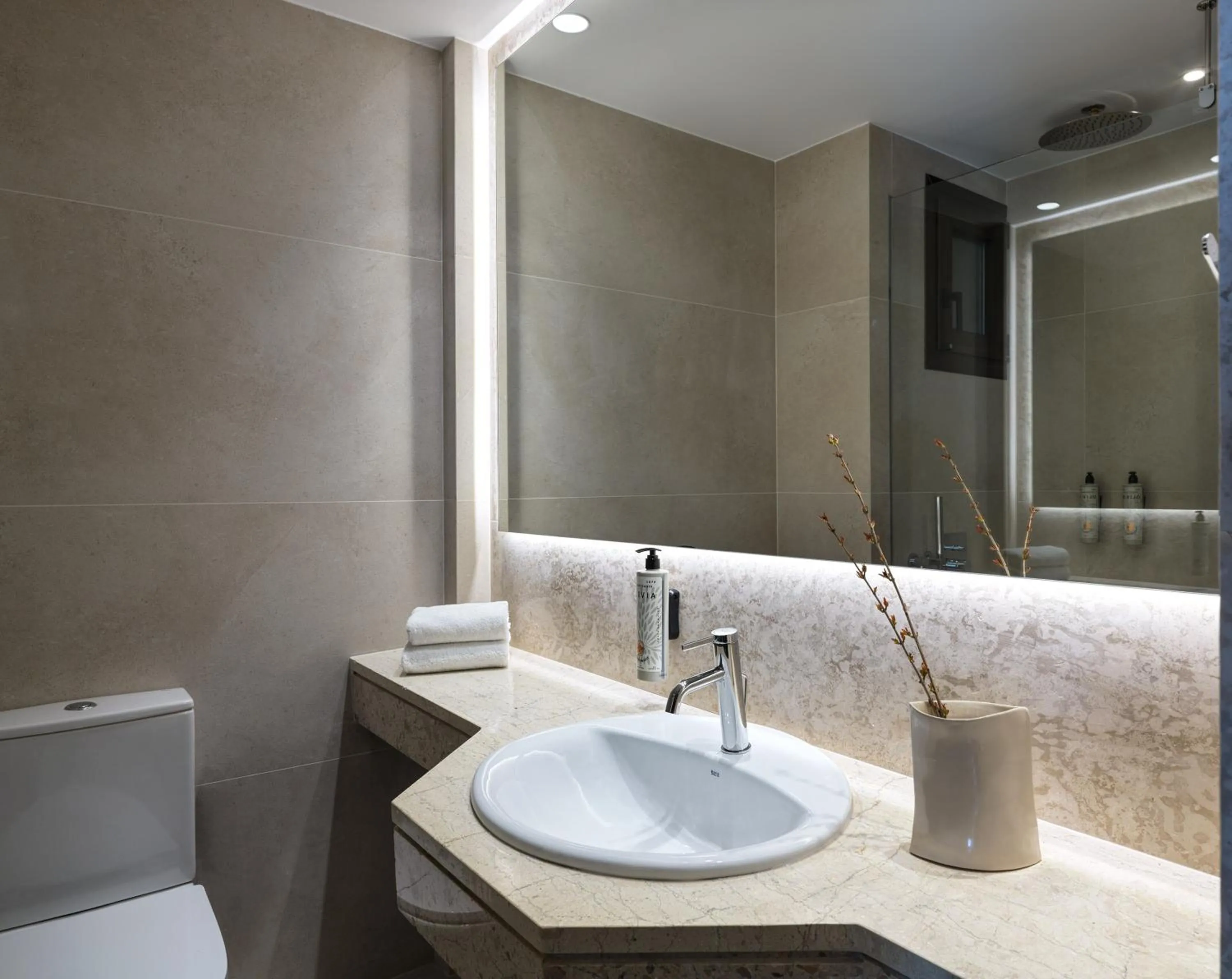 Bathroom in Kalamaki Beach Resort