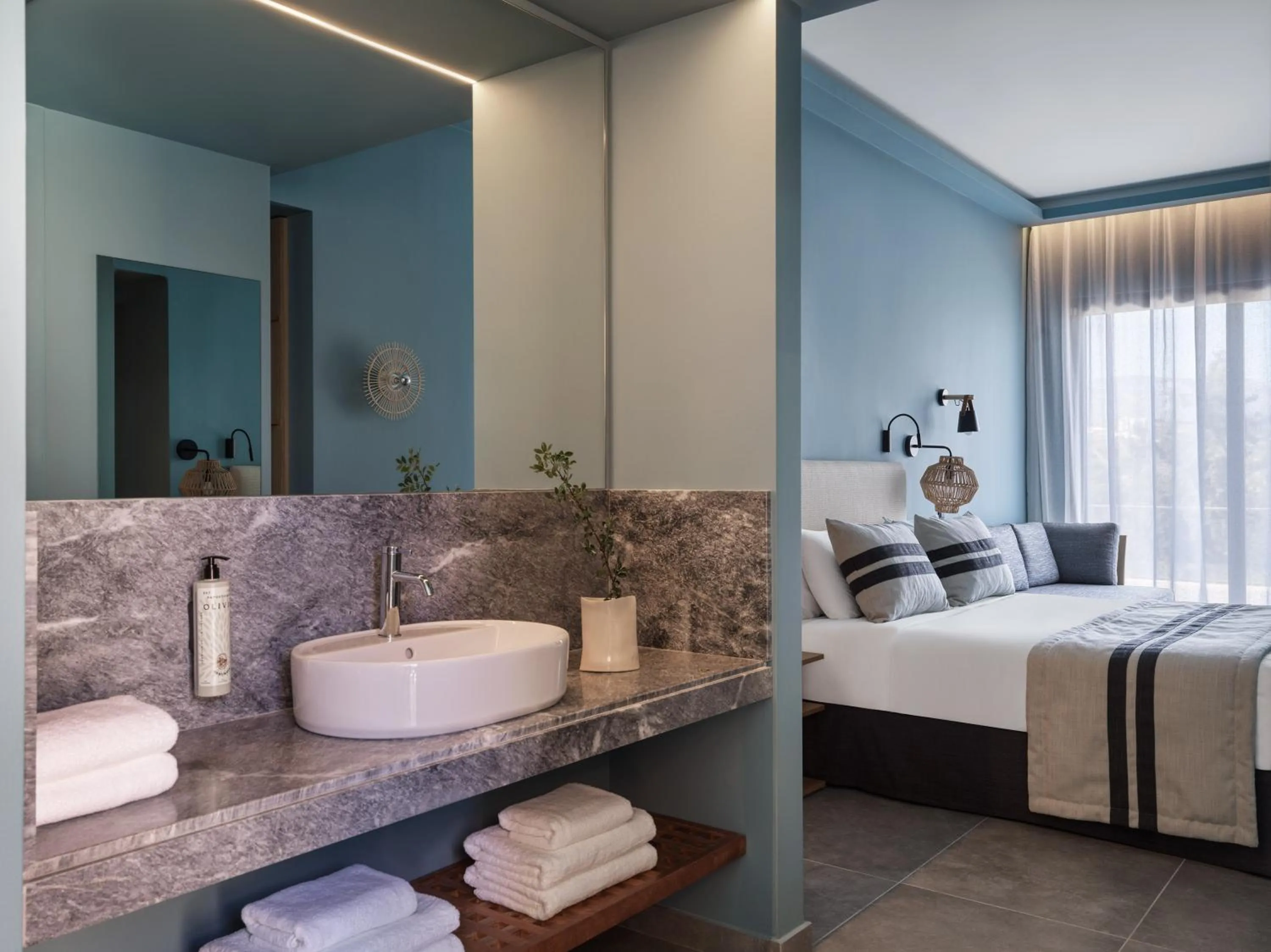 Bathroom, Bed in Kalamaki Beach Resort