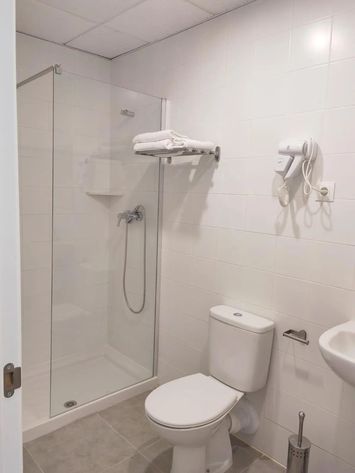 Bathroom in Apartahotel Golden Alcalá