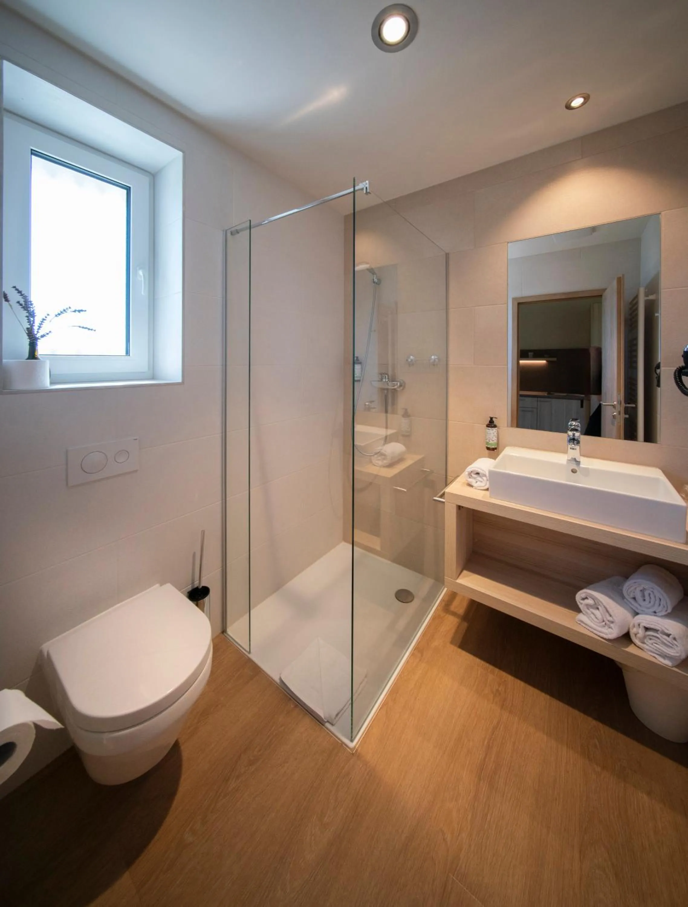 Bathroom in Mainfranken Motel - Anreise rund um die Uhr - Neueröffnung 2023