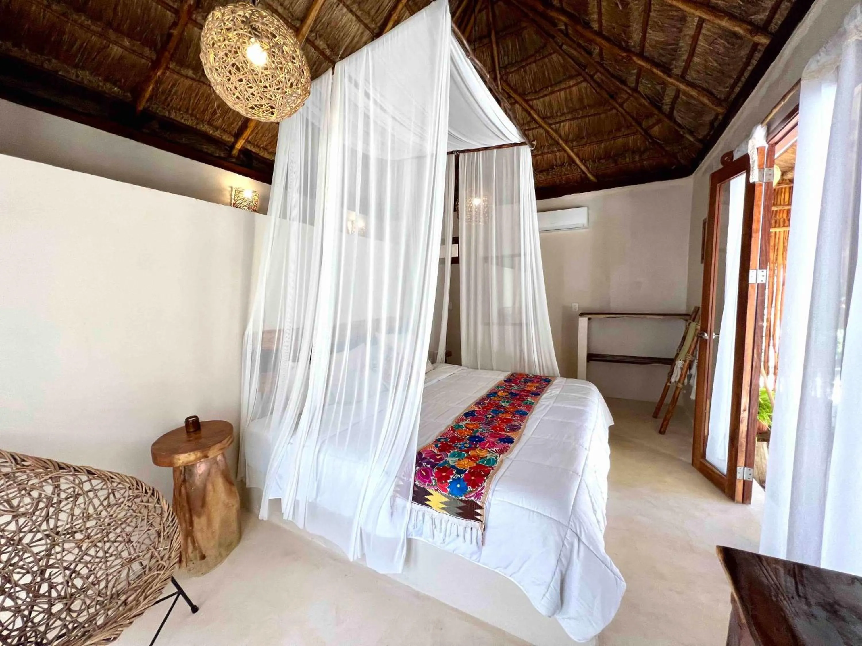 Bed in Lodge Tzunum Jade