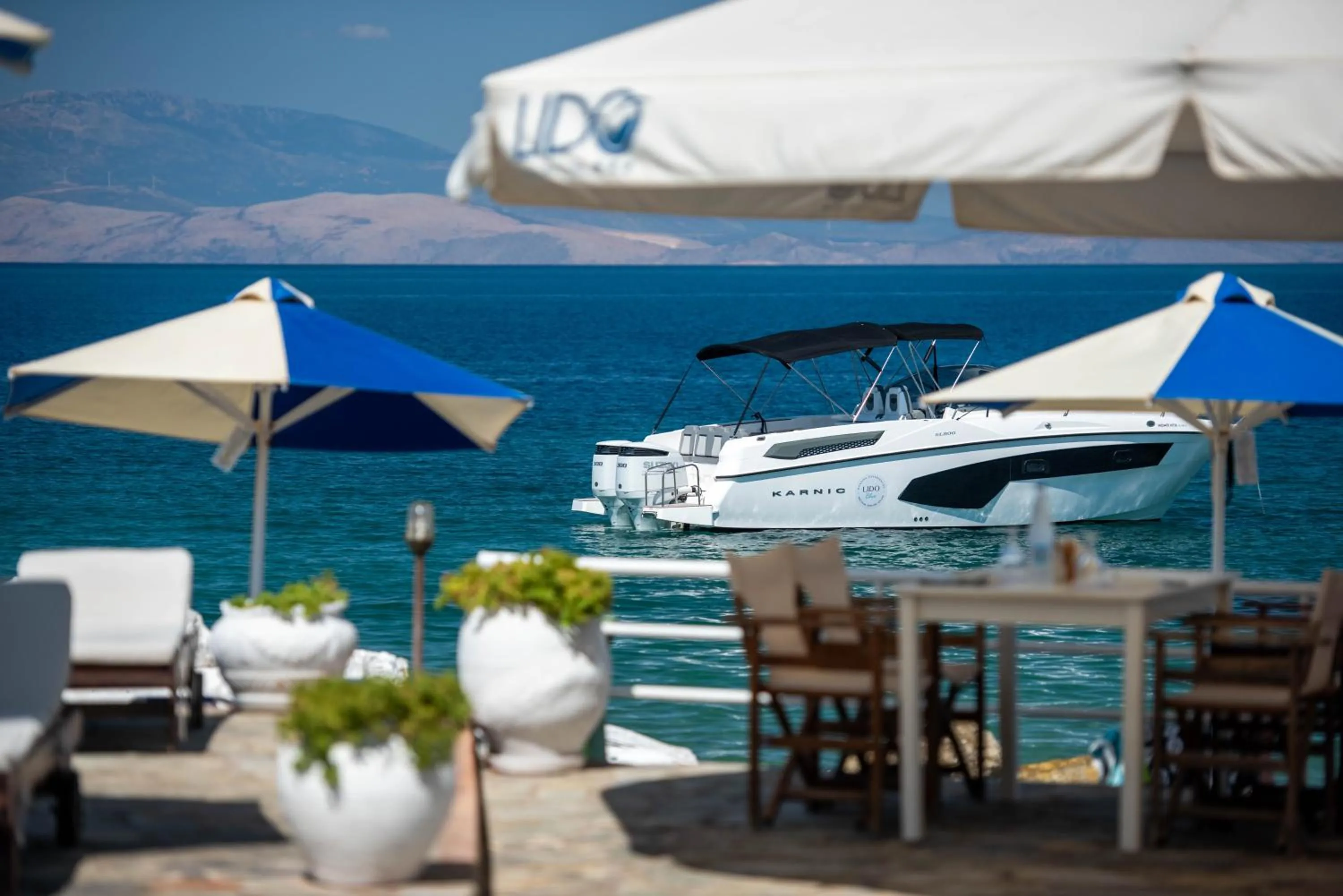 Restaurant/places to eat in Lido Hotel