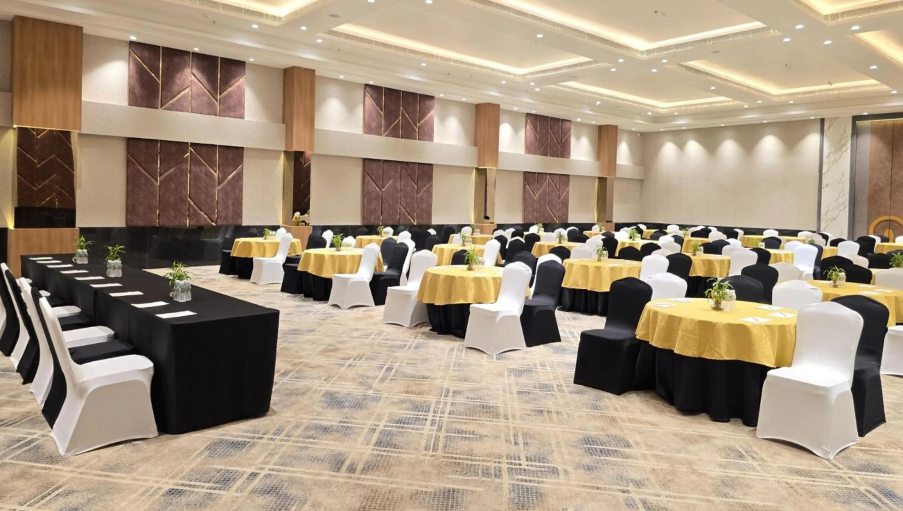 Banquet/Function facilities in D Square Statue of Unity Kevadia, a member of Radisson Individuals