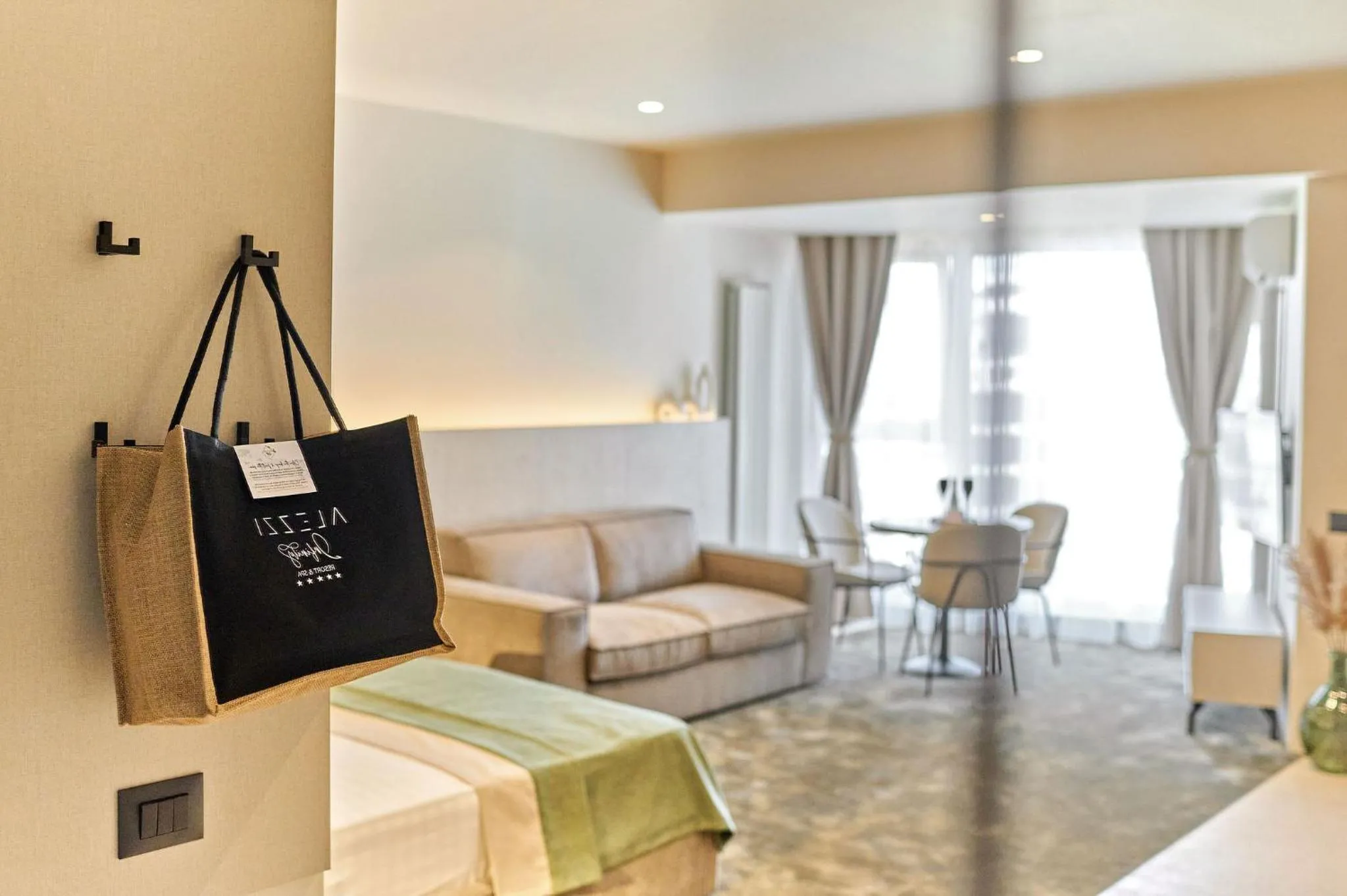 TV and multimedia, Bed in Alezzi Infinity Aparthotel & Spa