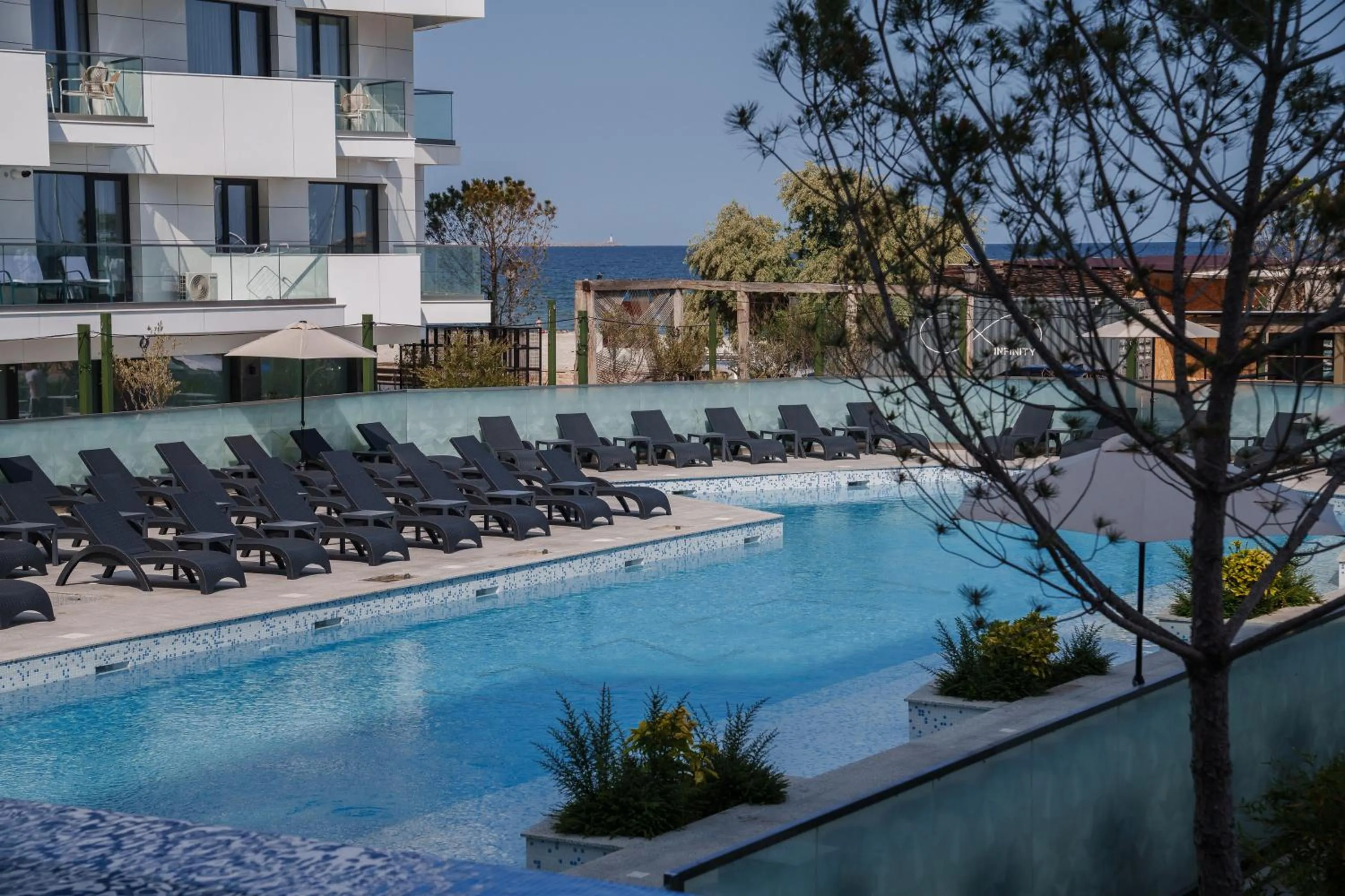 Property building in Alezzi Infinity Aparthotel & Spa