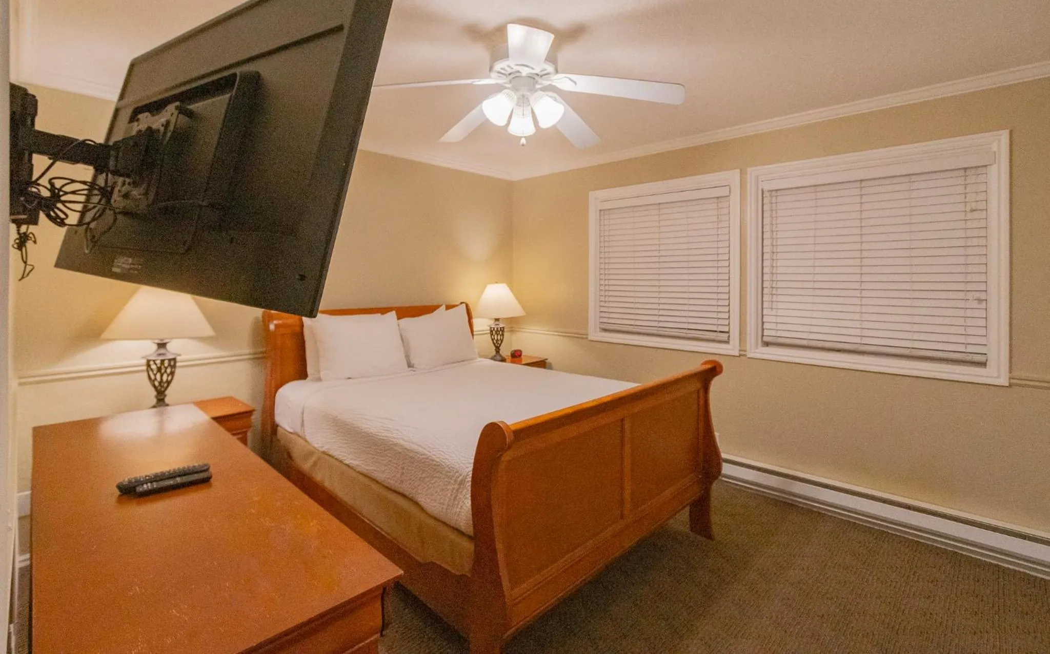 Bed in Multi Resorts at Lift Lodge