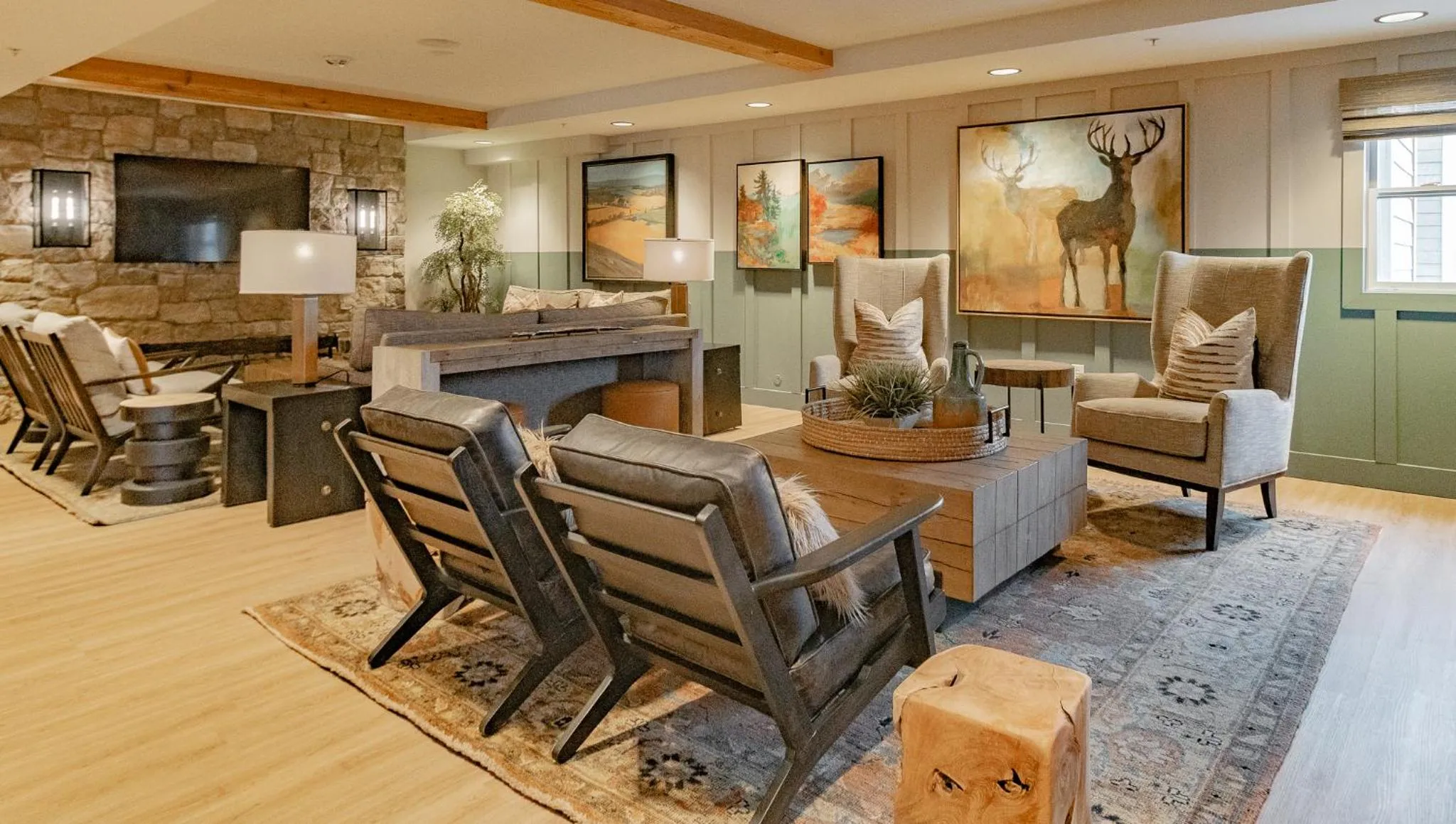 Communal lounge/ TV room in Multi Resorts at Lift Lodge