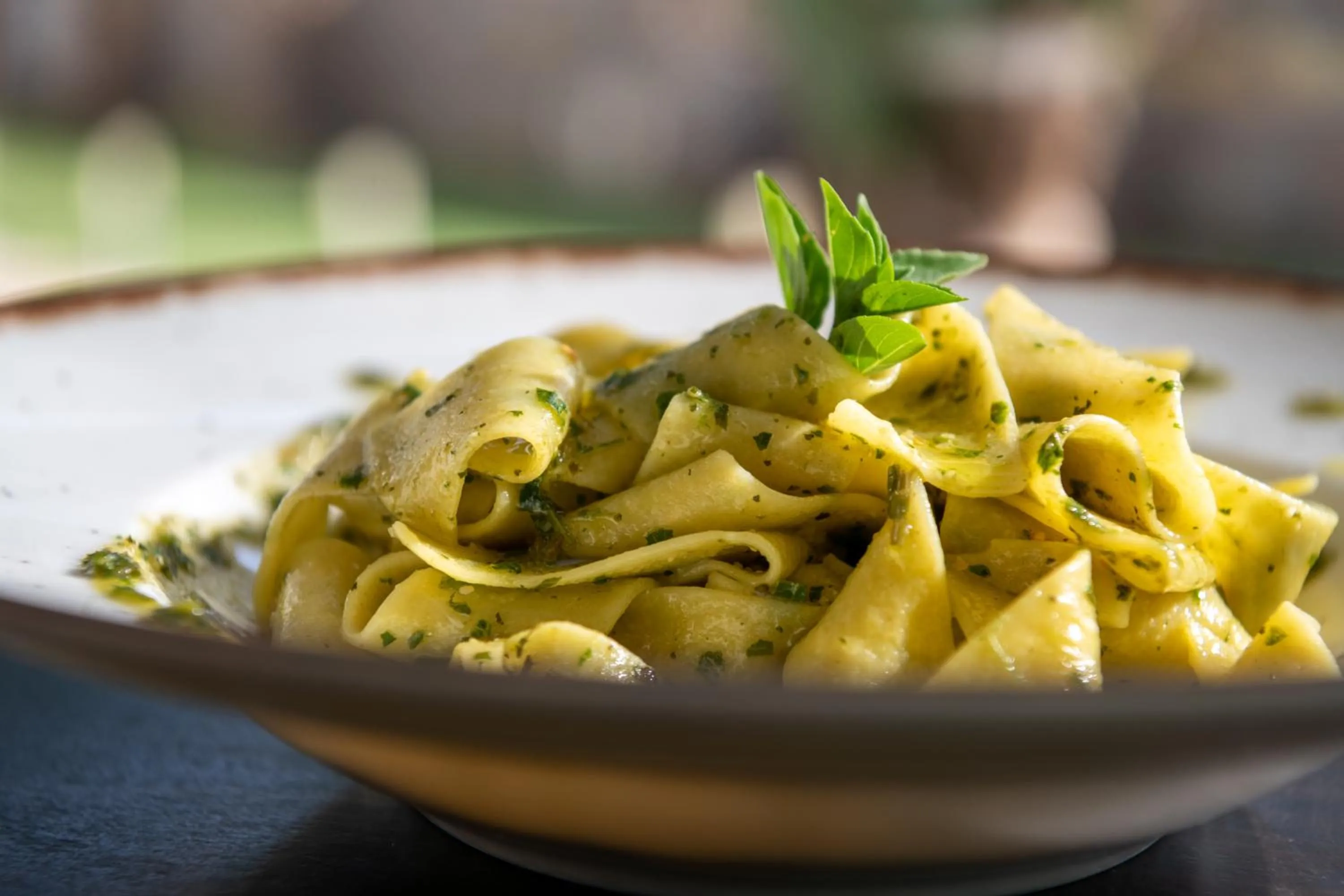 Restaurant/places to eat in Angela Suites Boutique Hotel