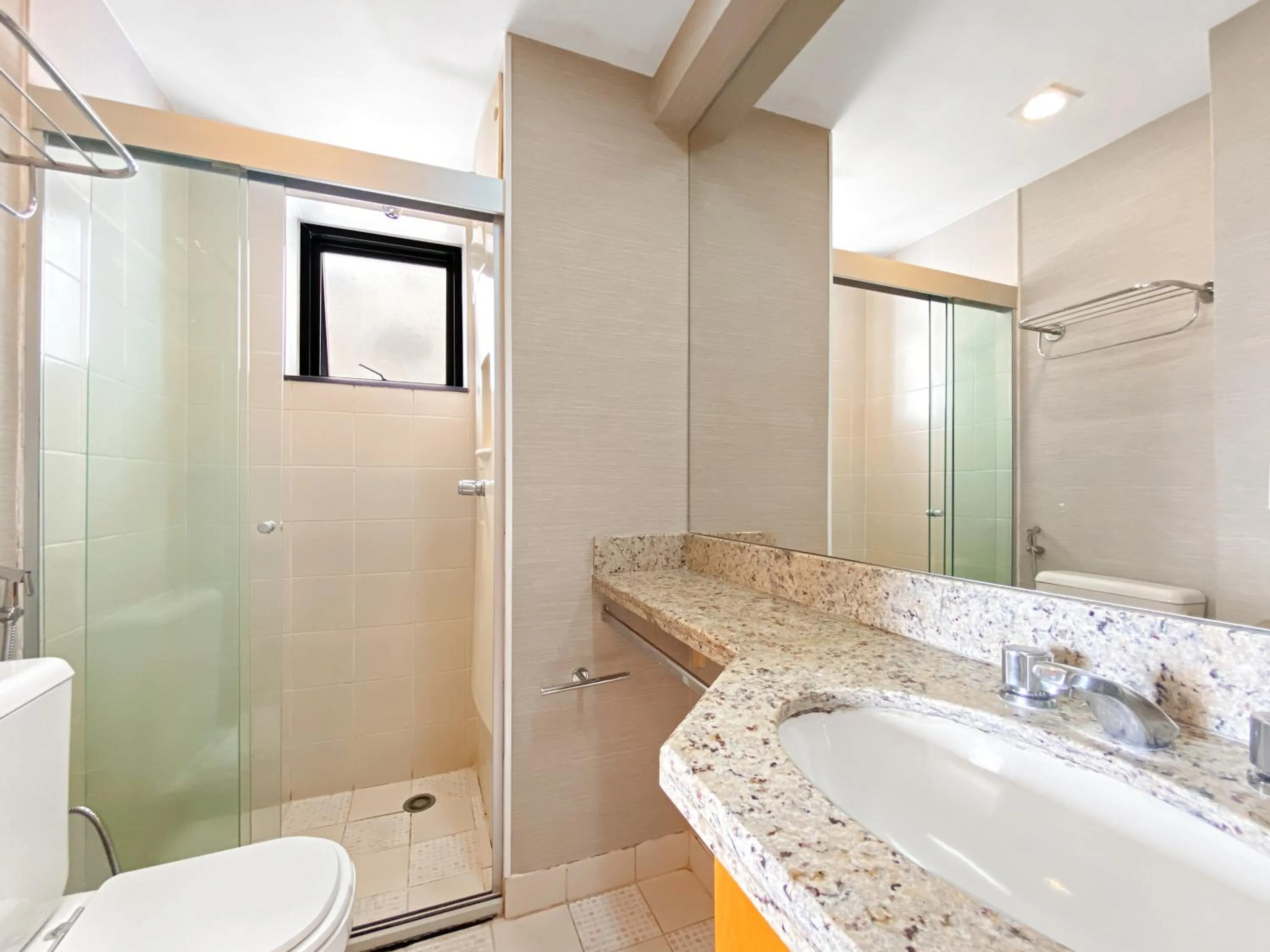 Shower in Hotel Corporativo na Faria Lima