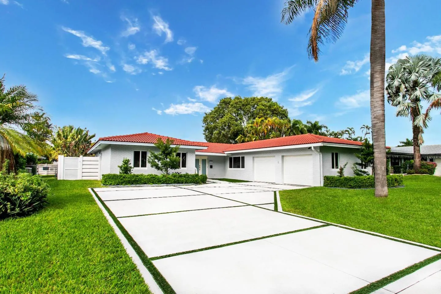Luxury 5BR Villa Heated Pool near Beach & Casino