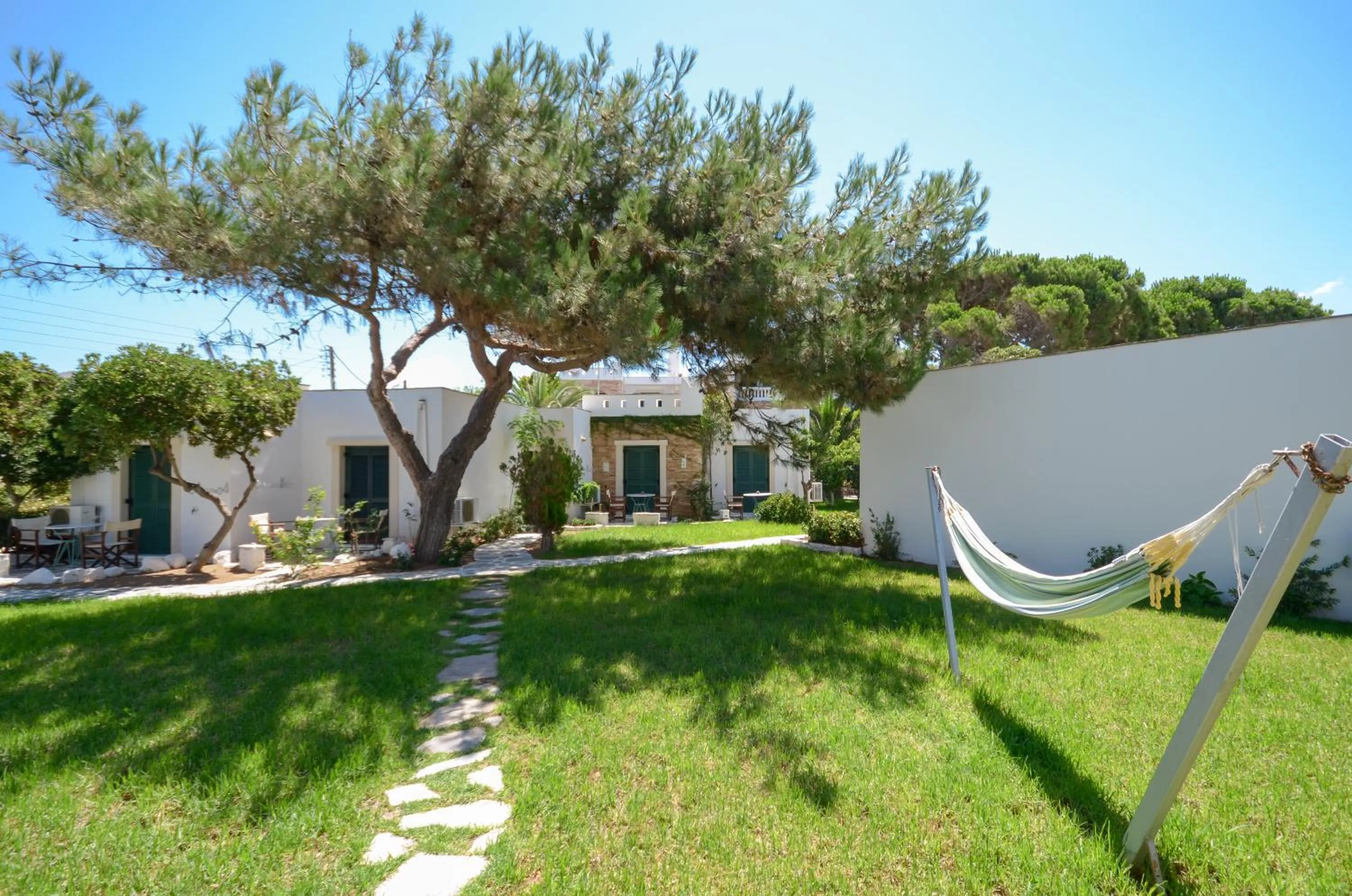 Garden in Hotel Naxos Beach
