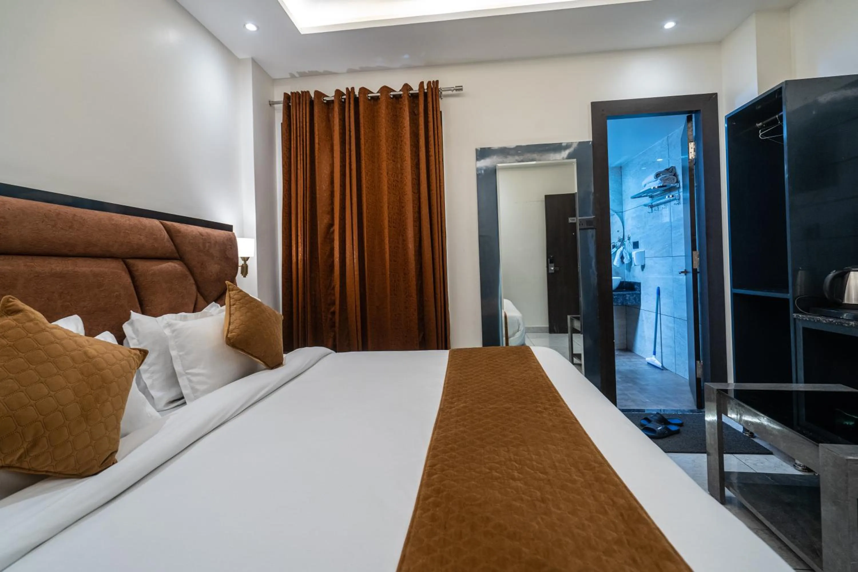 Bed in Hotel The Vaishvik