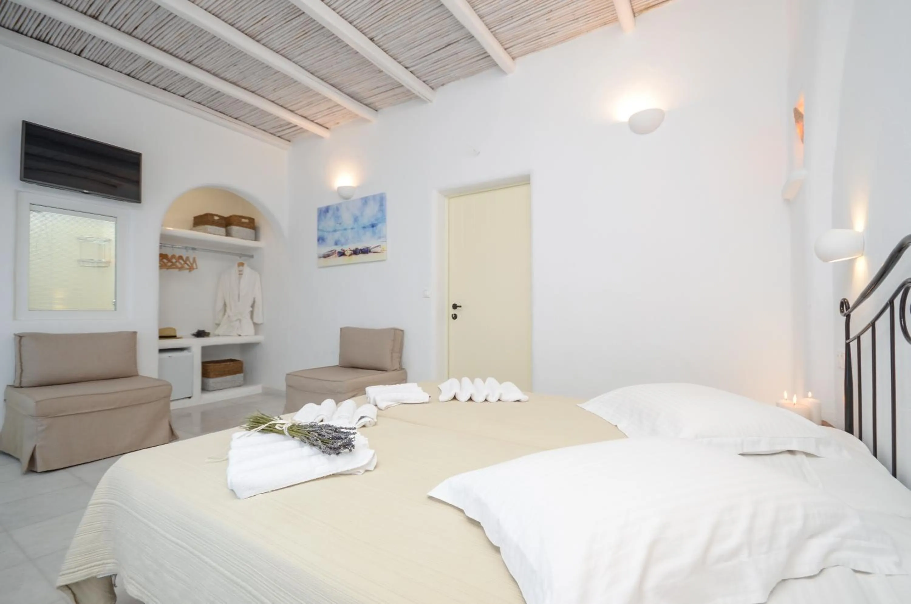 Photo of the whole room, Bed in Galini Hotel