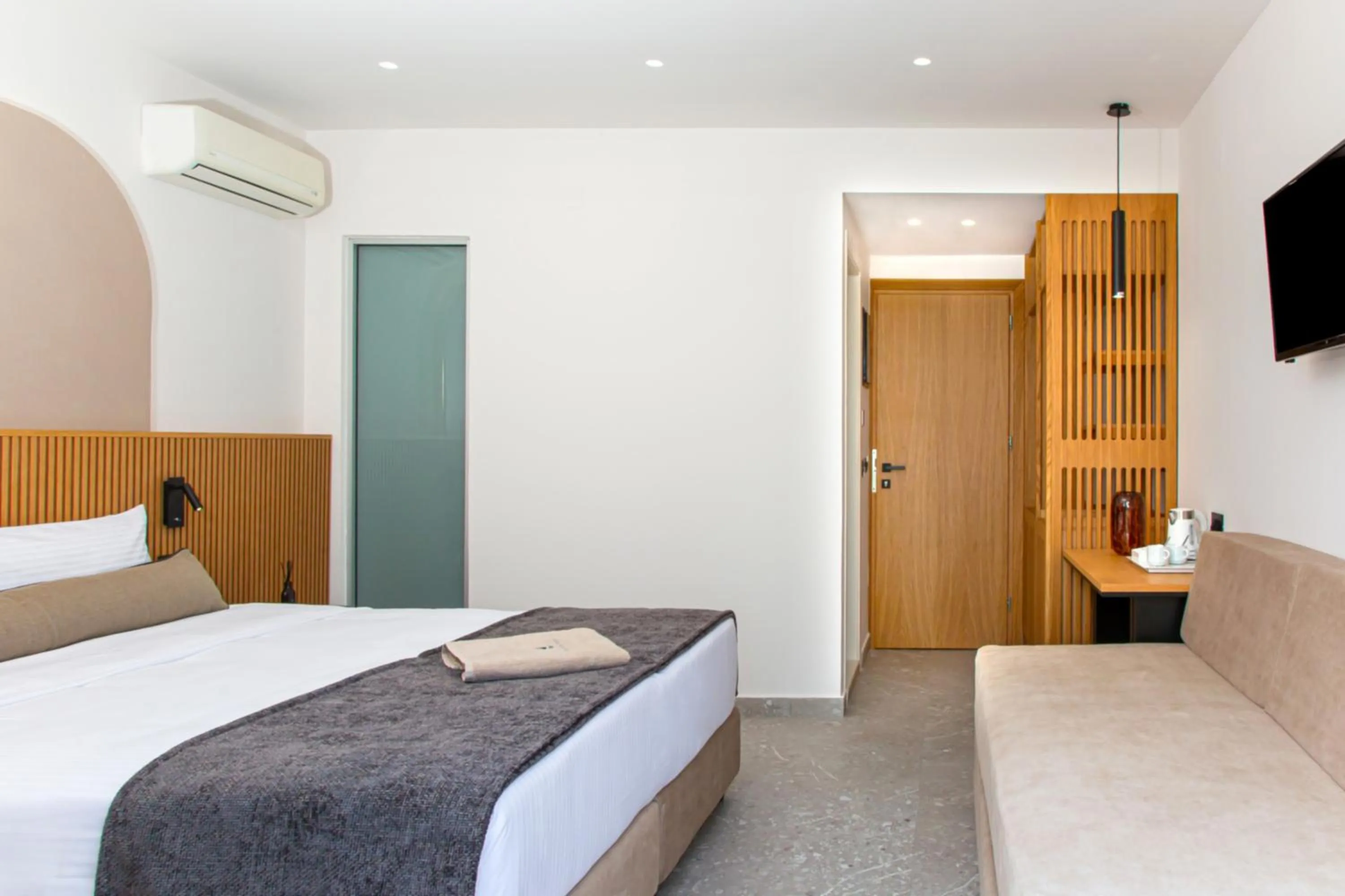 Bedroom, Bed in Aeolos Beach Resort