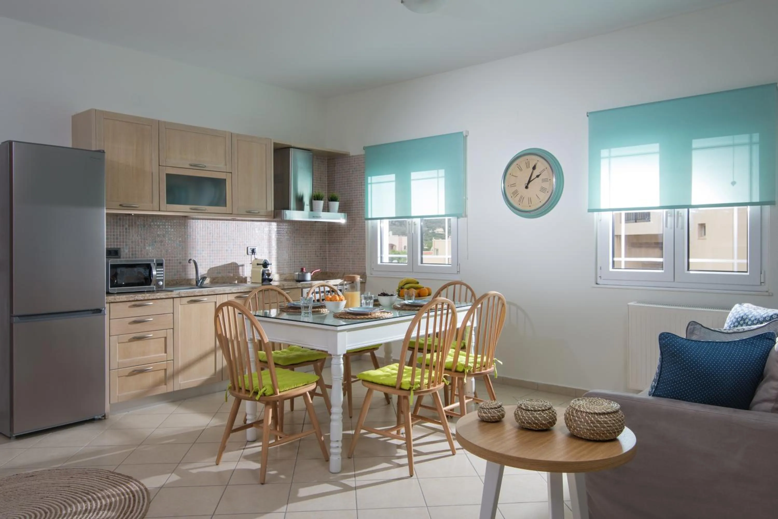 Kitchen or kitchenette in Rainbow Apartments
