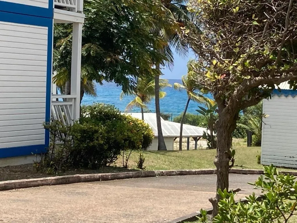 Nouveau le Ti Merveilleux du Manganao, accès plage