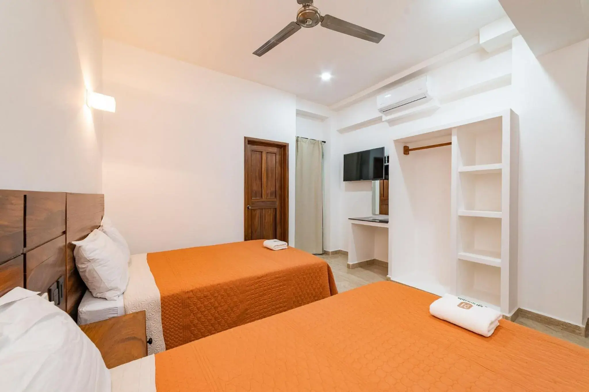 Twin Room in Mi Querida Maribel Hotel Twin Room in Mi Querida Maribel Hotel