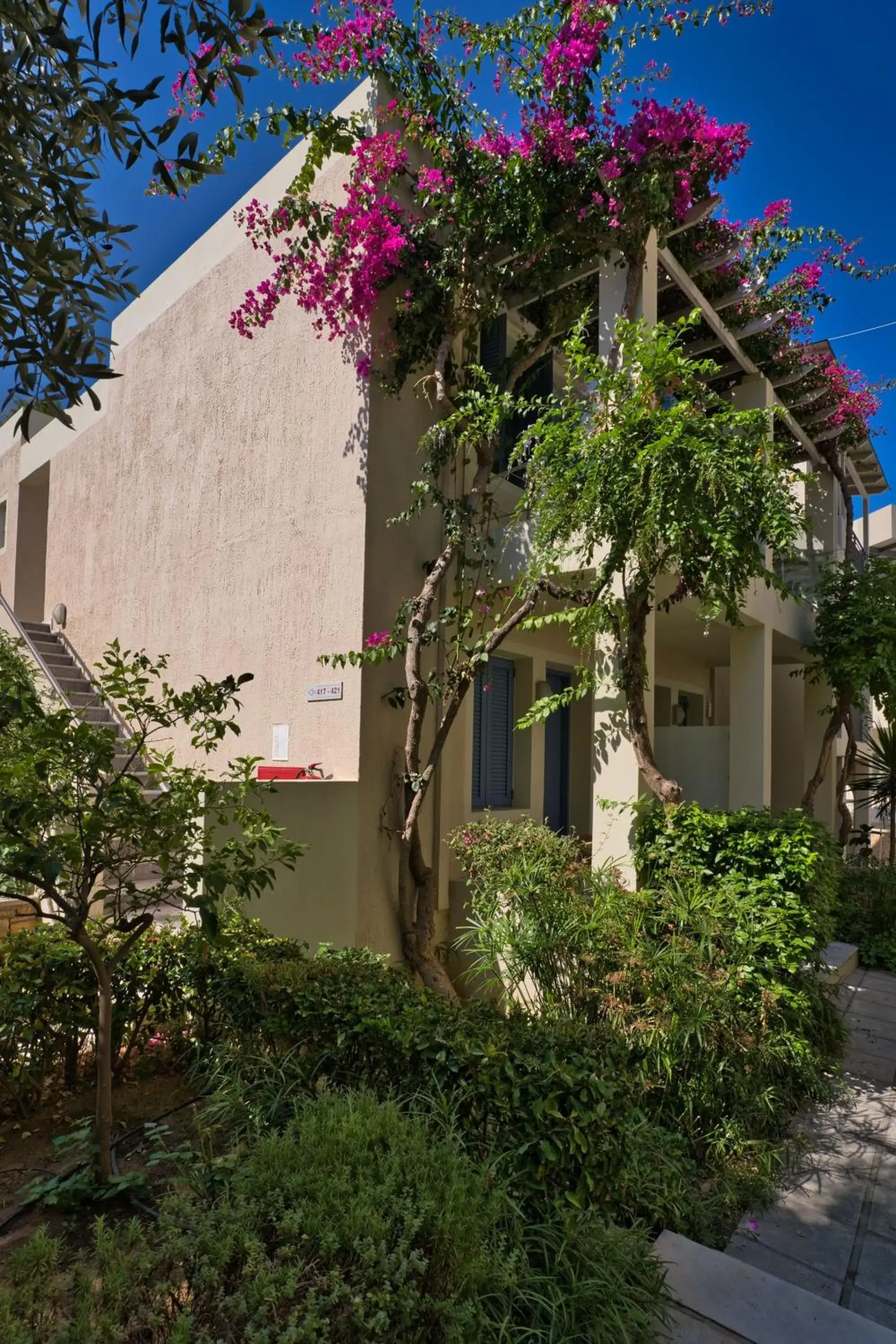 Property building in Pearl Beach Property building in Pearl Beach