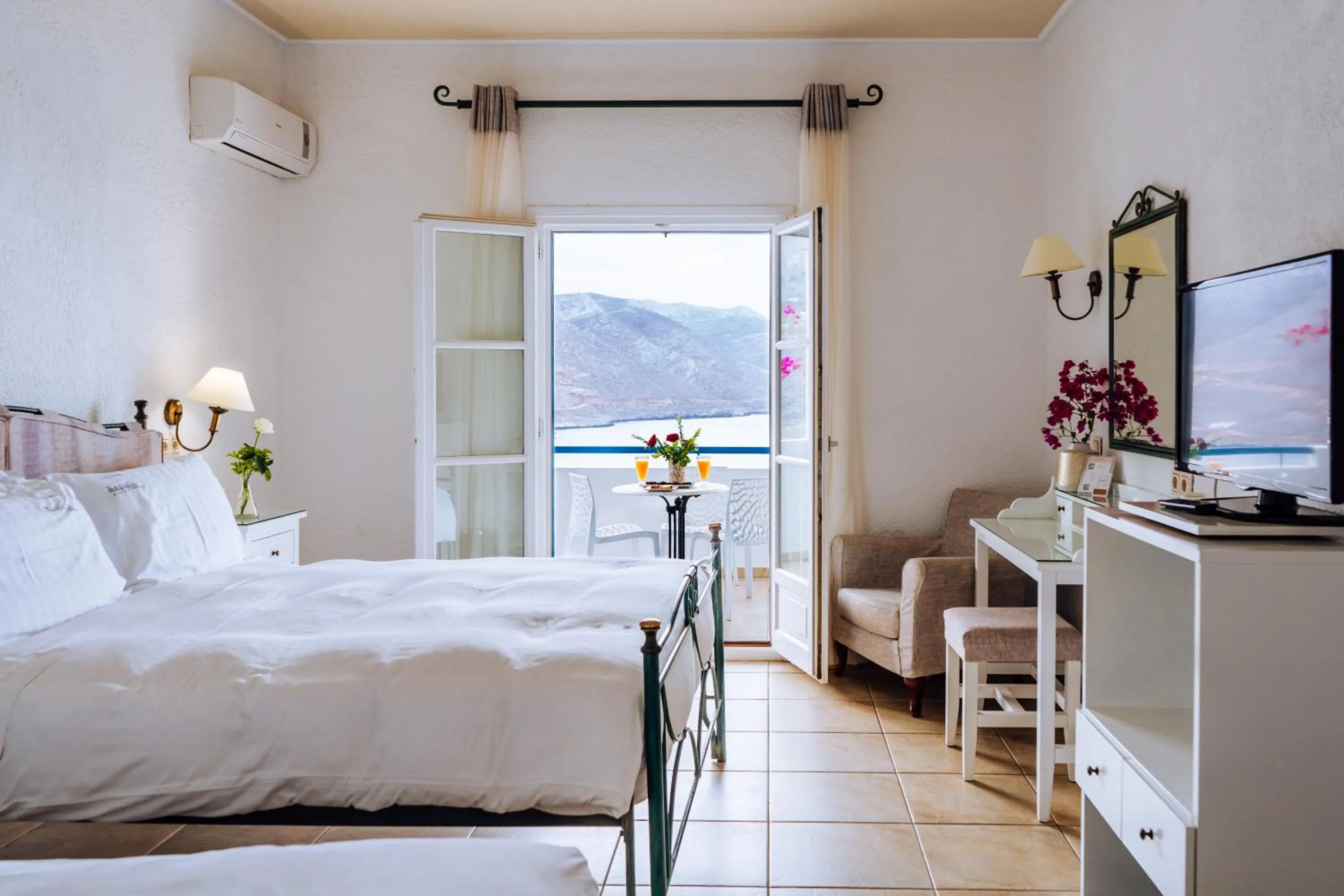 Bed in Aegialis Hotel & Spa