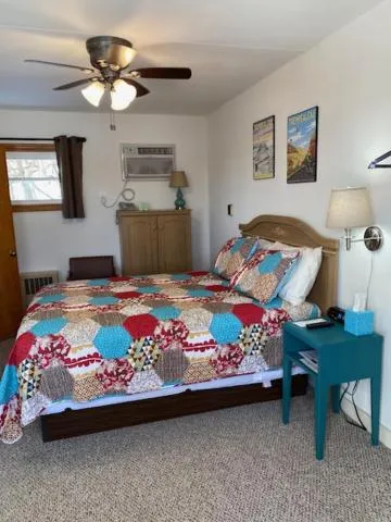 Bed in Little Bluff Inn