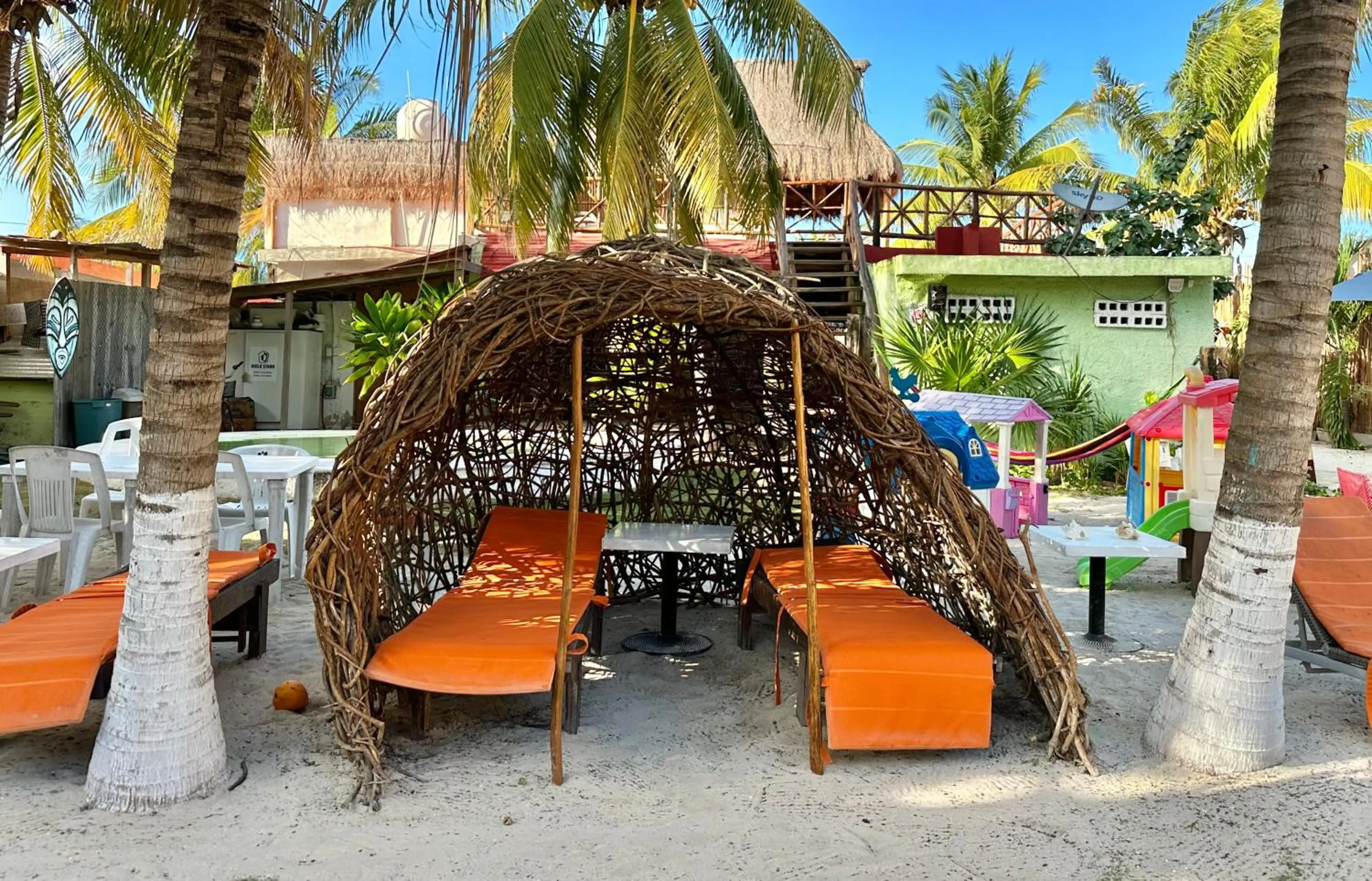 Property building in Cabañas Frida