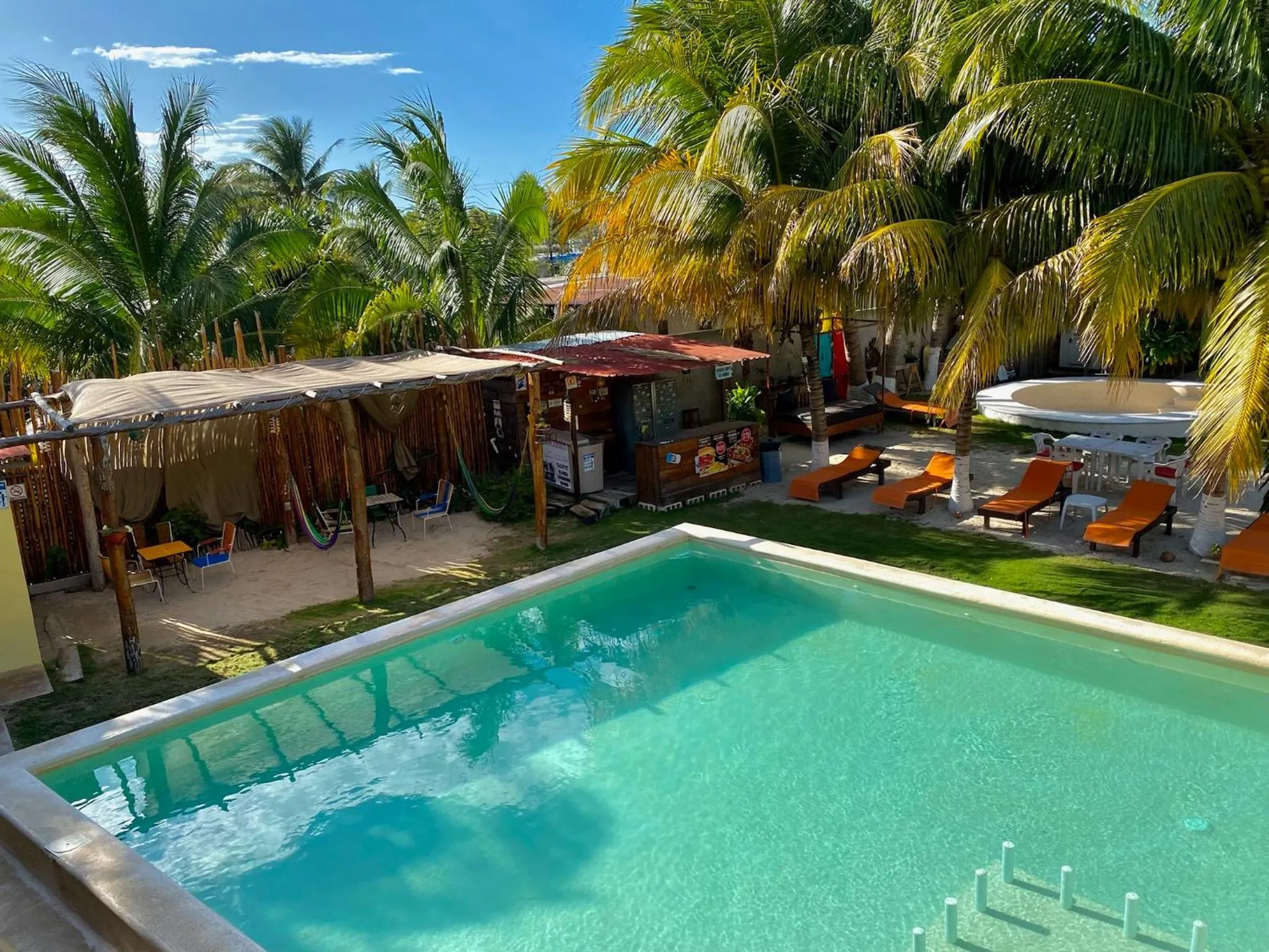 Swimming pool in Cabañas Frida