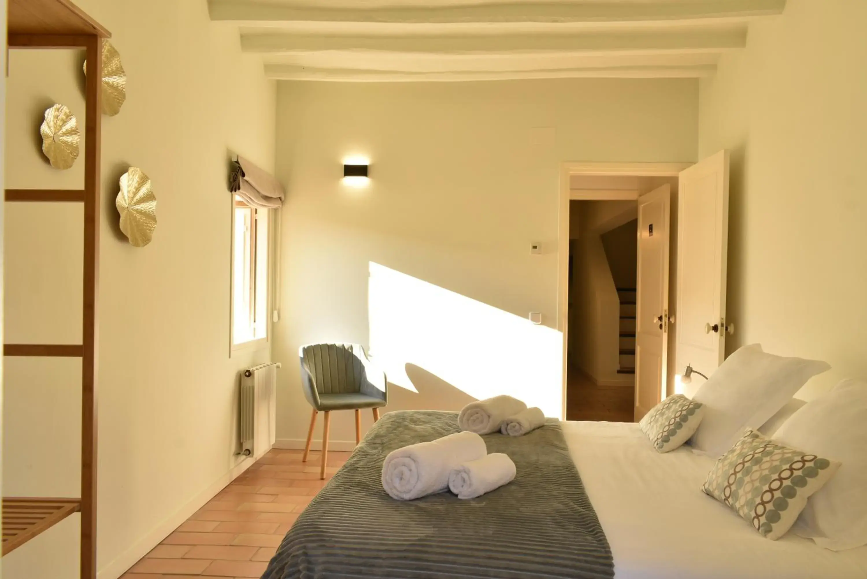 Deluxe Double Room with Bath - single occupancy in B&B Can Jan Deluxe Double Room with Bath - single occupancy in B&B Can Jan