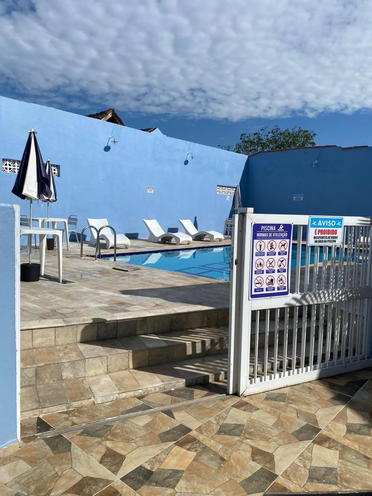 Swimming pool in Hotel Harmonia Sirena